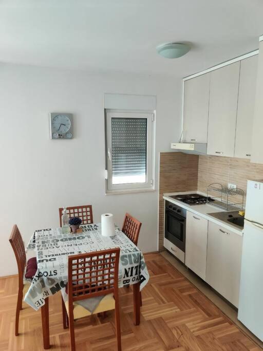 Bedroom apartment, Budva, Mainska ulica photo 1