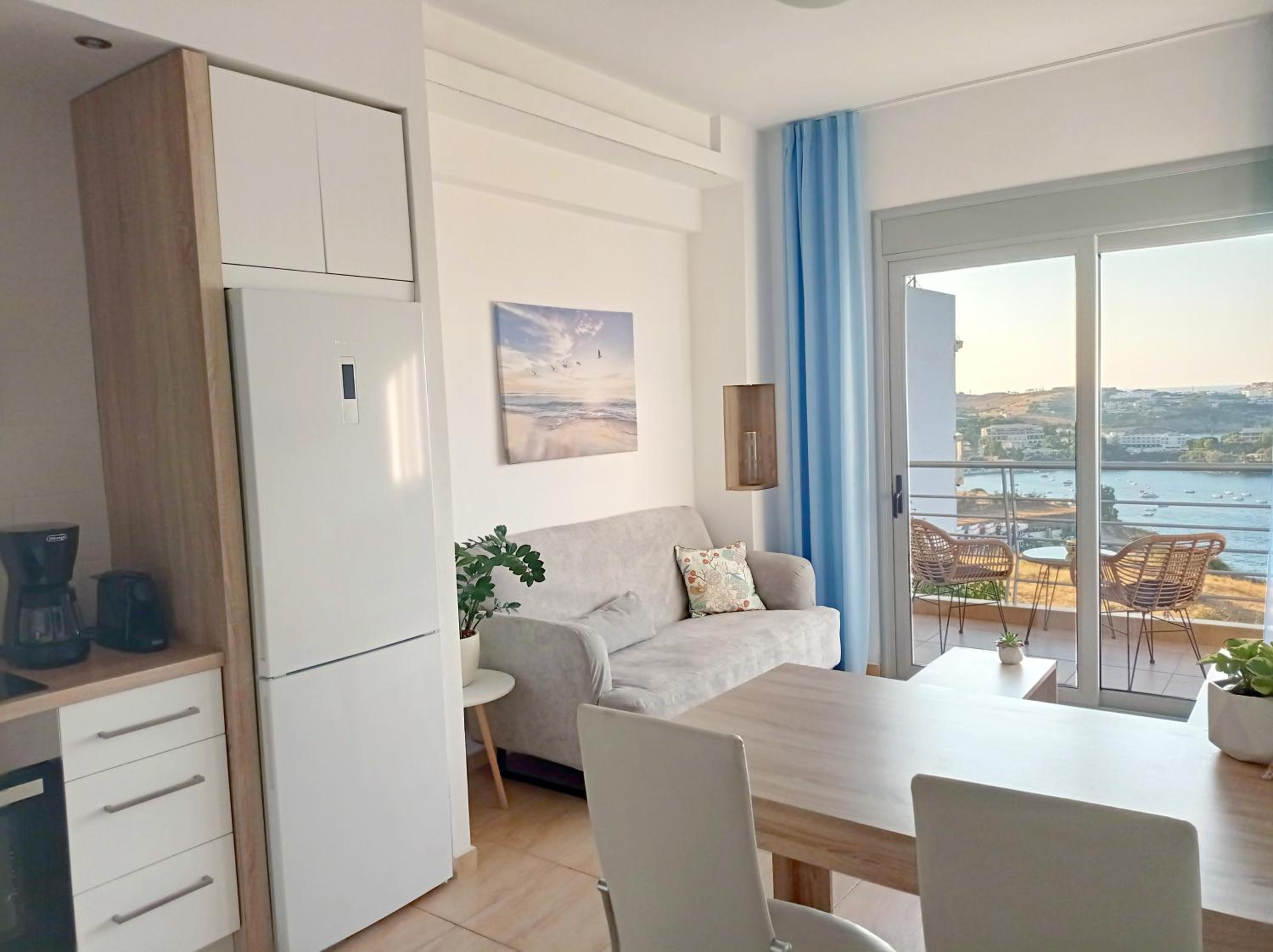 Between 2 beaches - sea breeze suite photo 3
