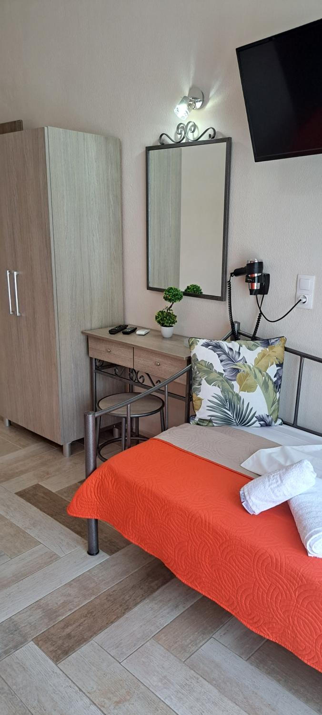 Christodoulos Eleftheria House view 3