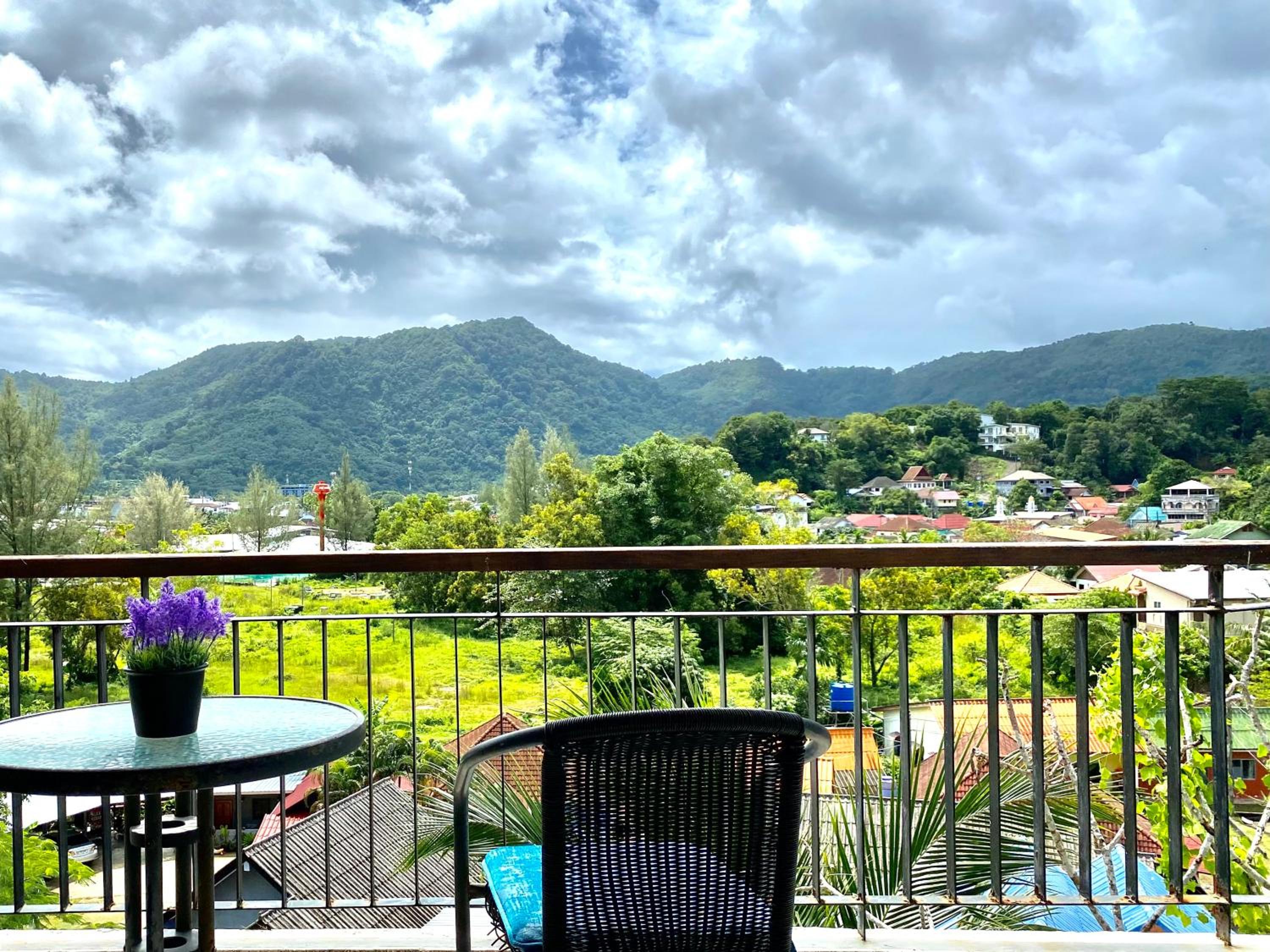 Icon park phuket condo