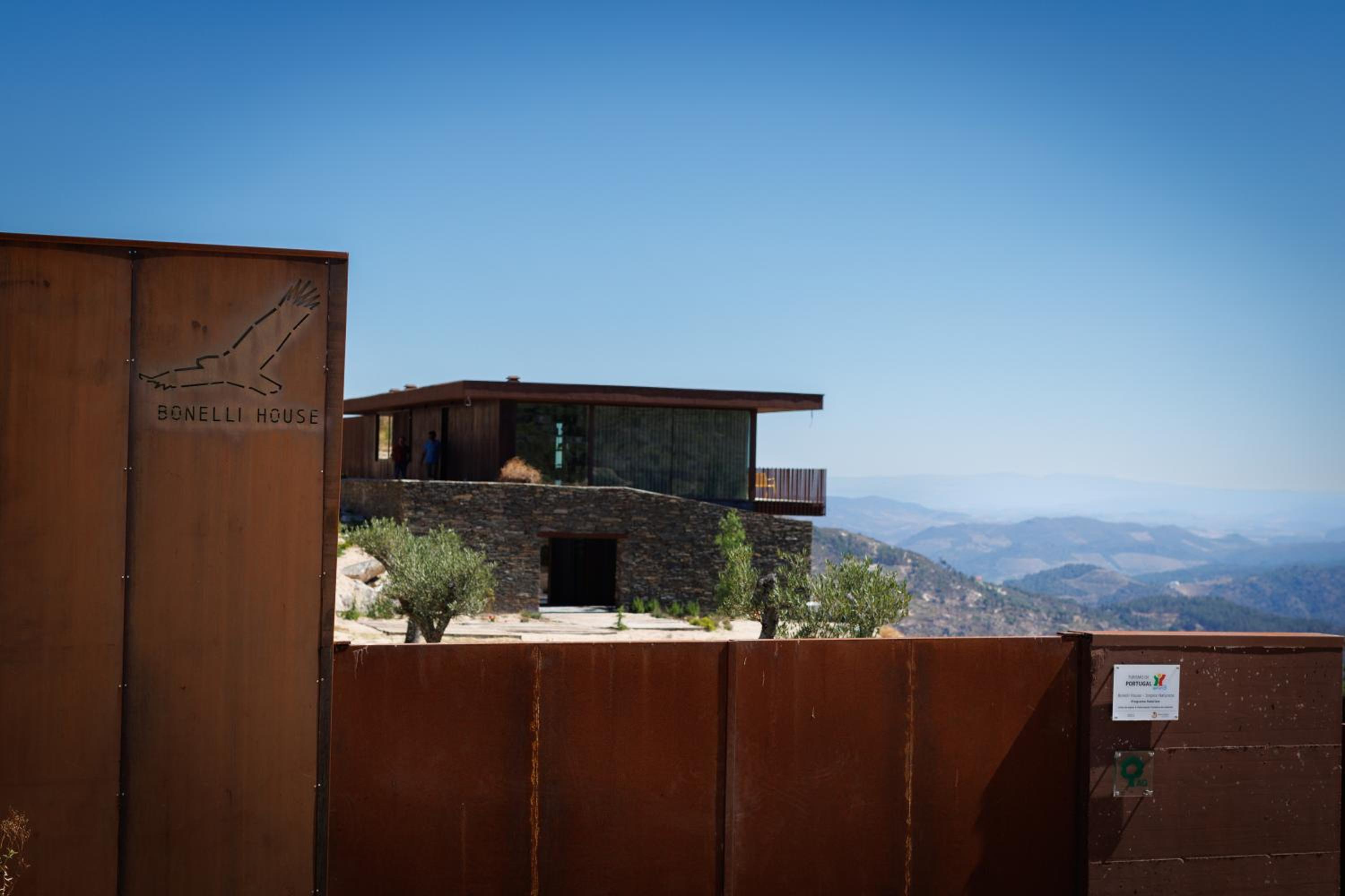 BONELLI HOUSE