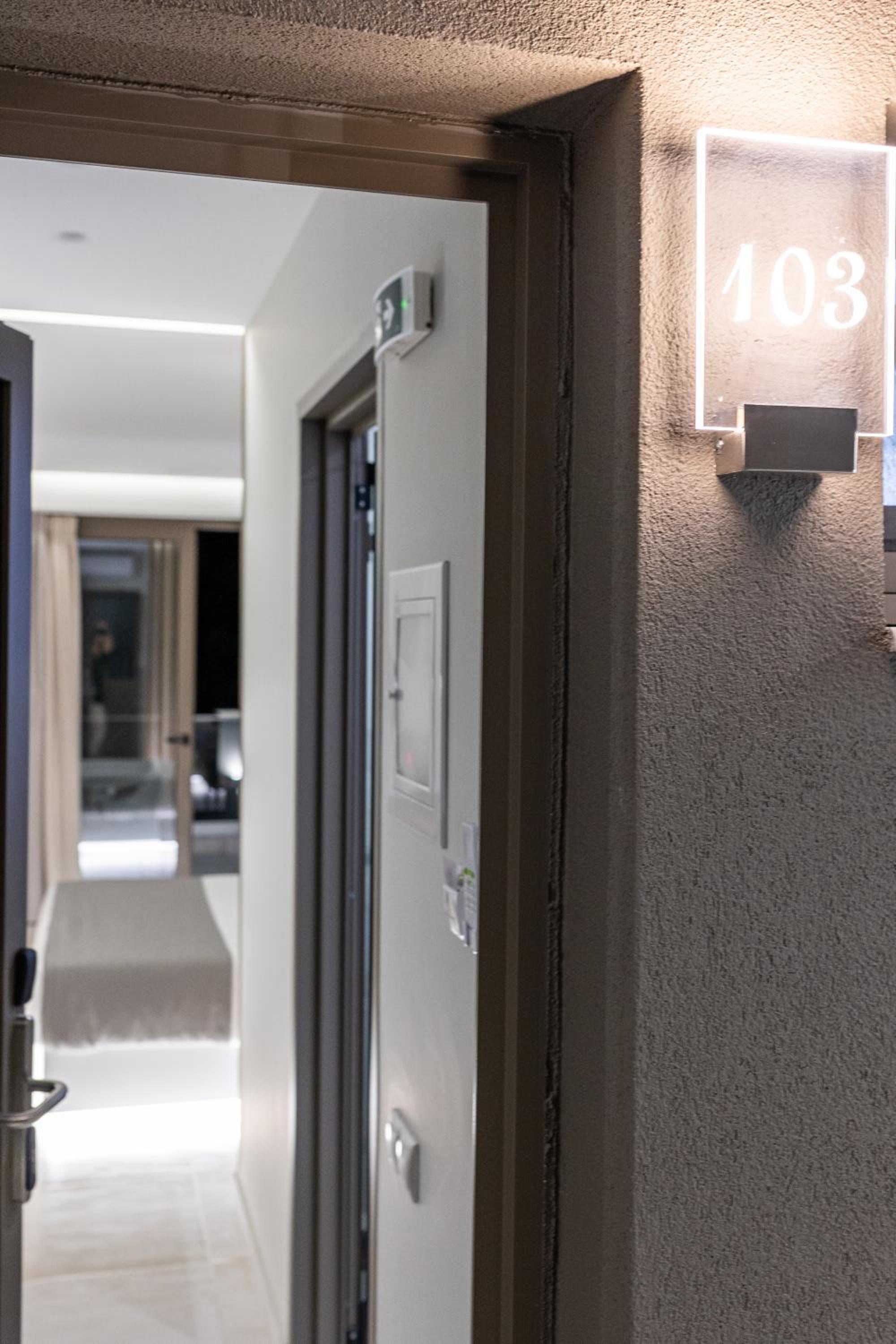 Ammos Luxury Apartments view 2