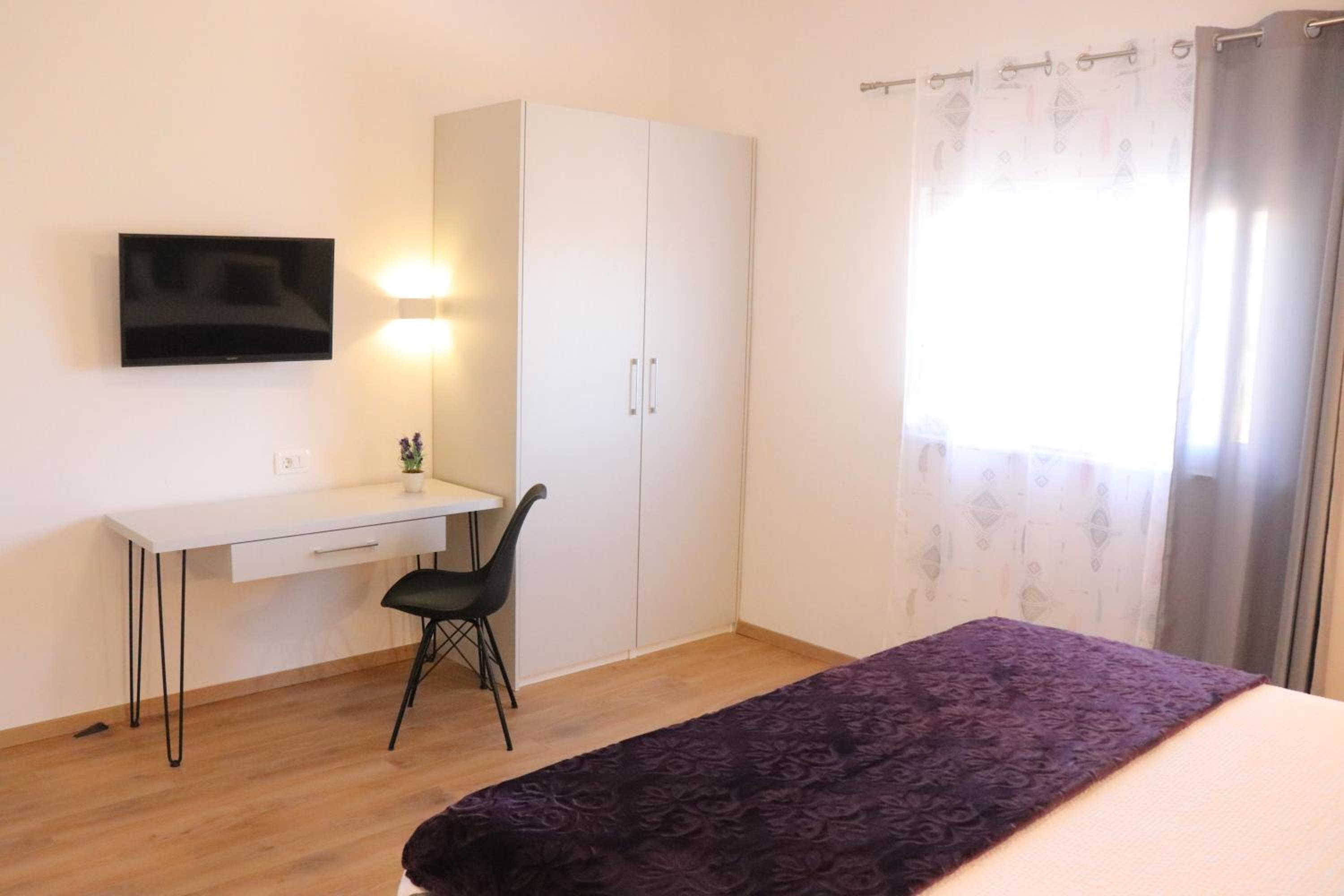 Apartment MARY- 2 free parking, near Mall of Split view 2