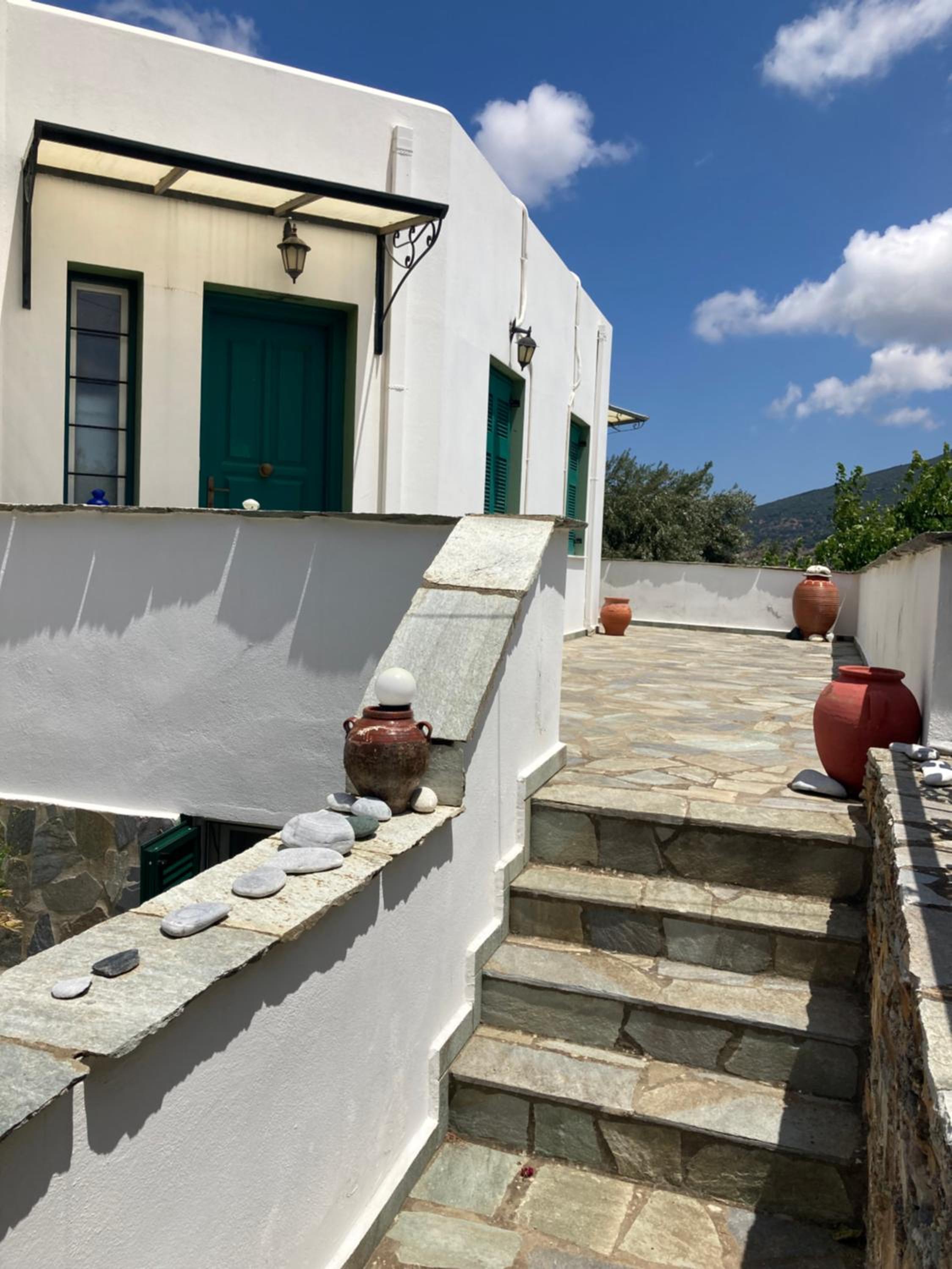 AGKYRA Rooms (Love) view 2