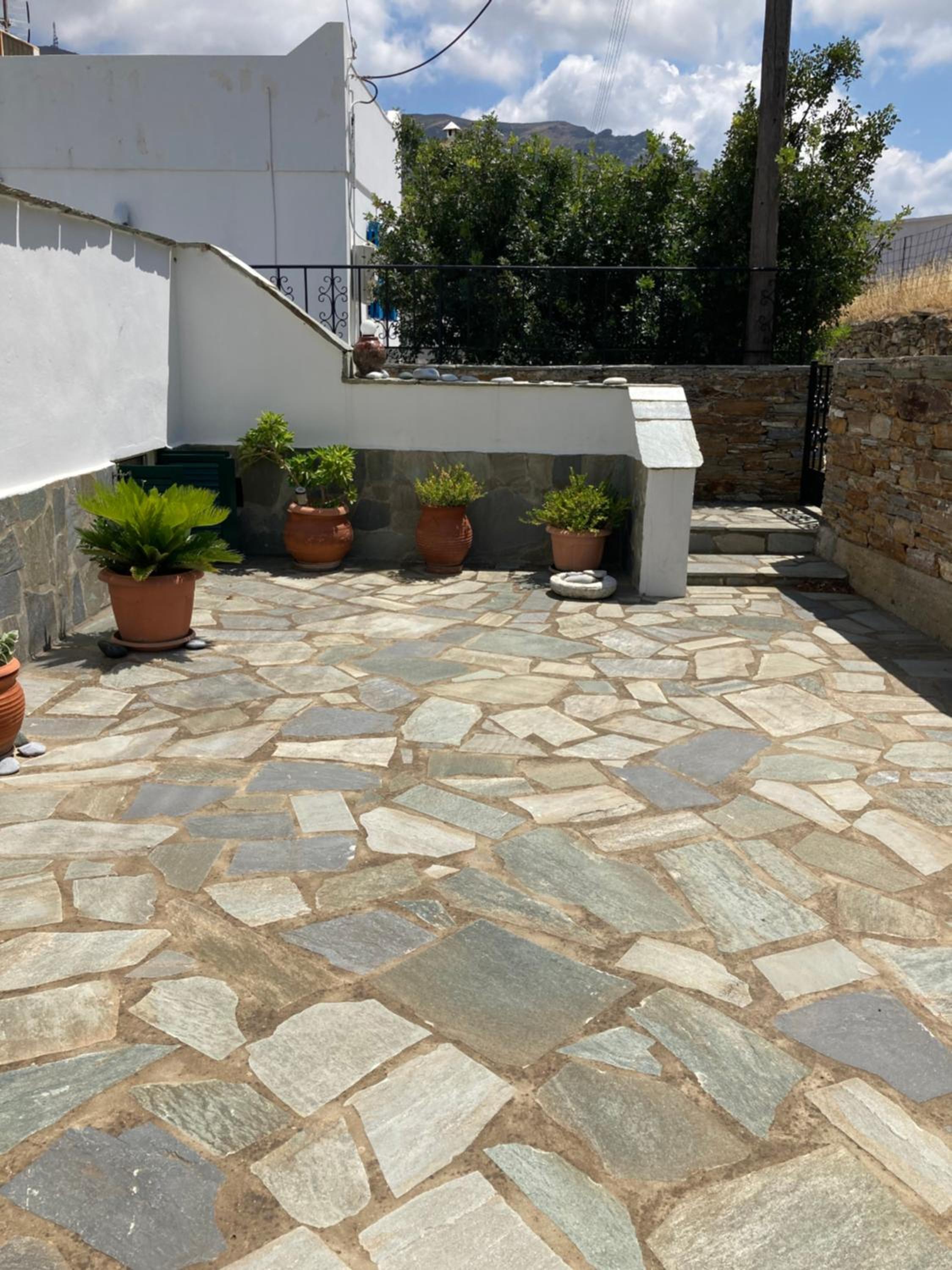 AGKYRA Rooms (Faith)