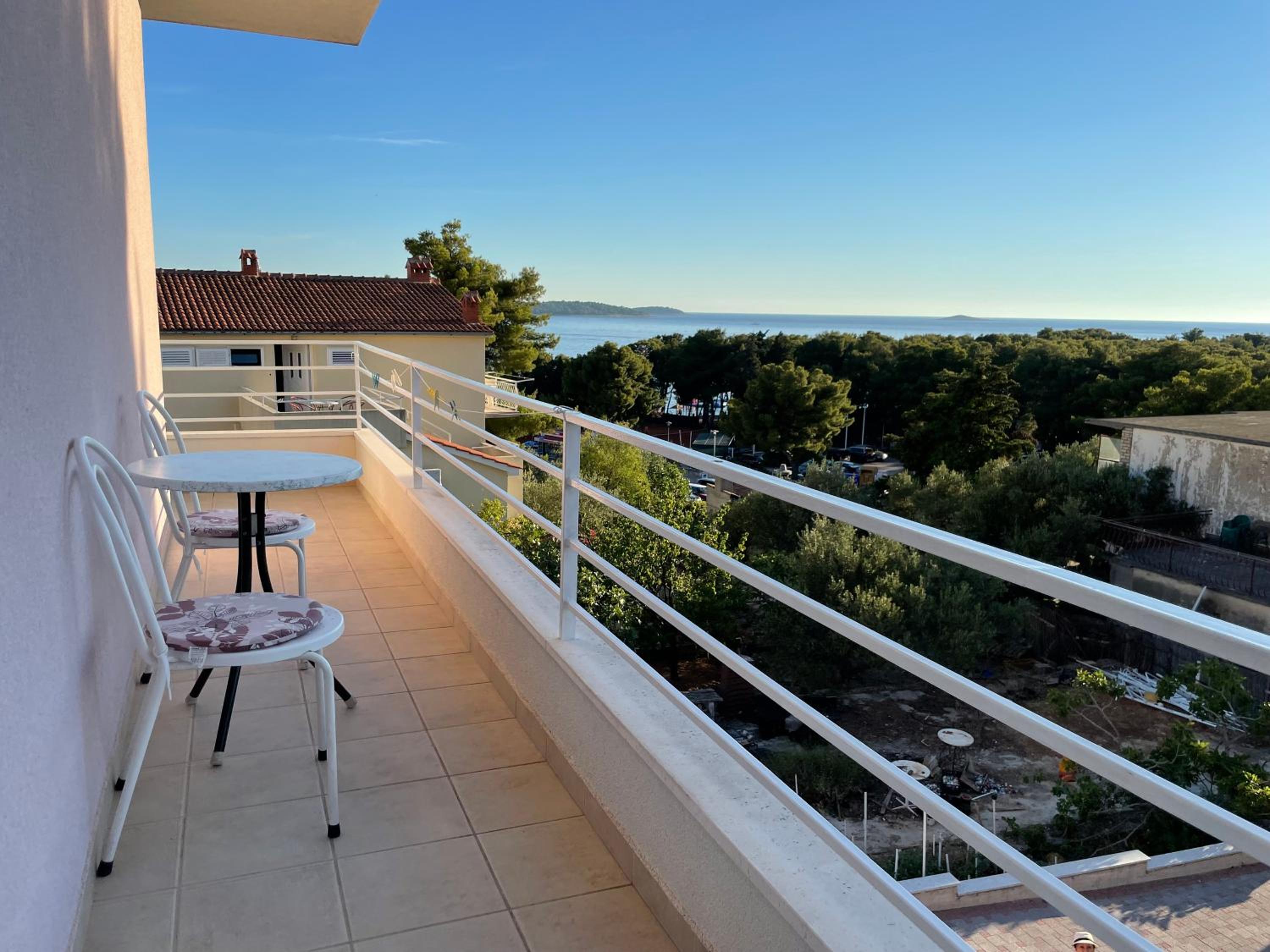 Apartment Maxim view 4
