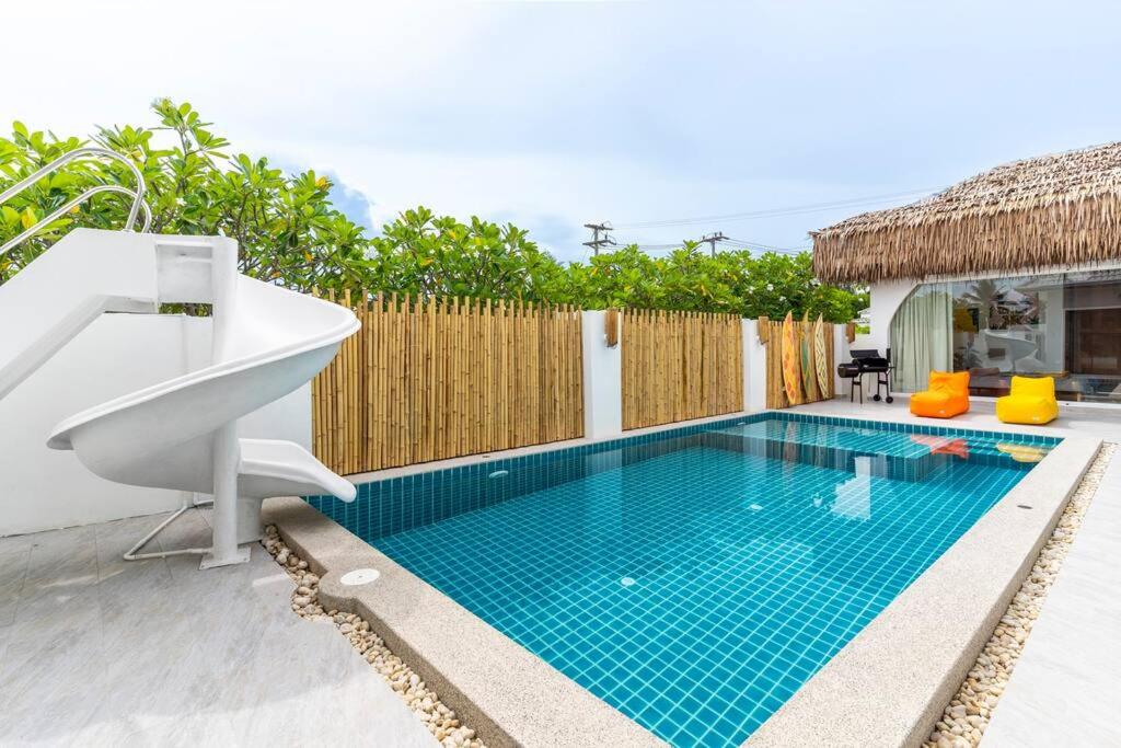 HuaHin PaiMai Pool Villa 4BR Karaoke by Nong Mangkhut