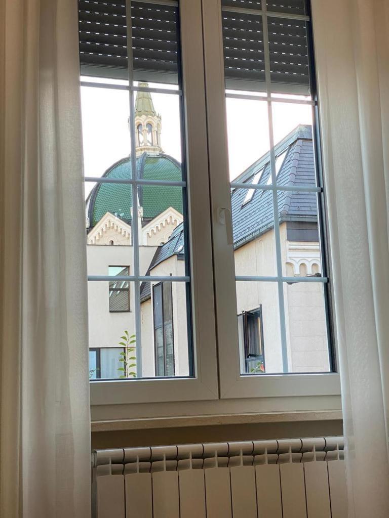 Academy of Art apartment