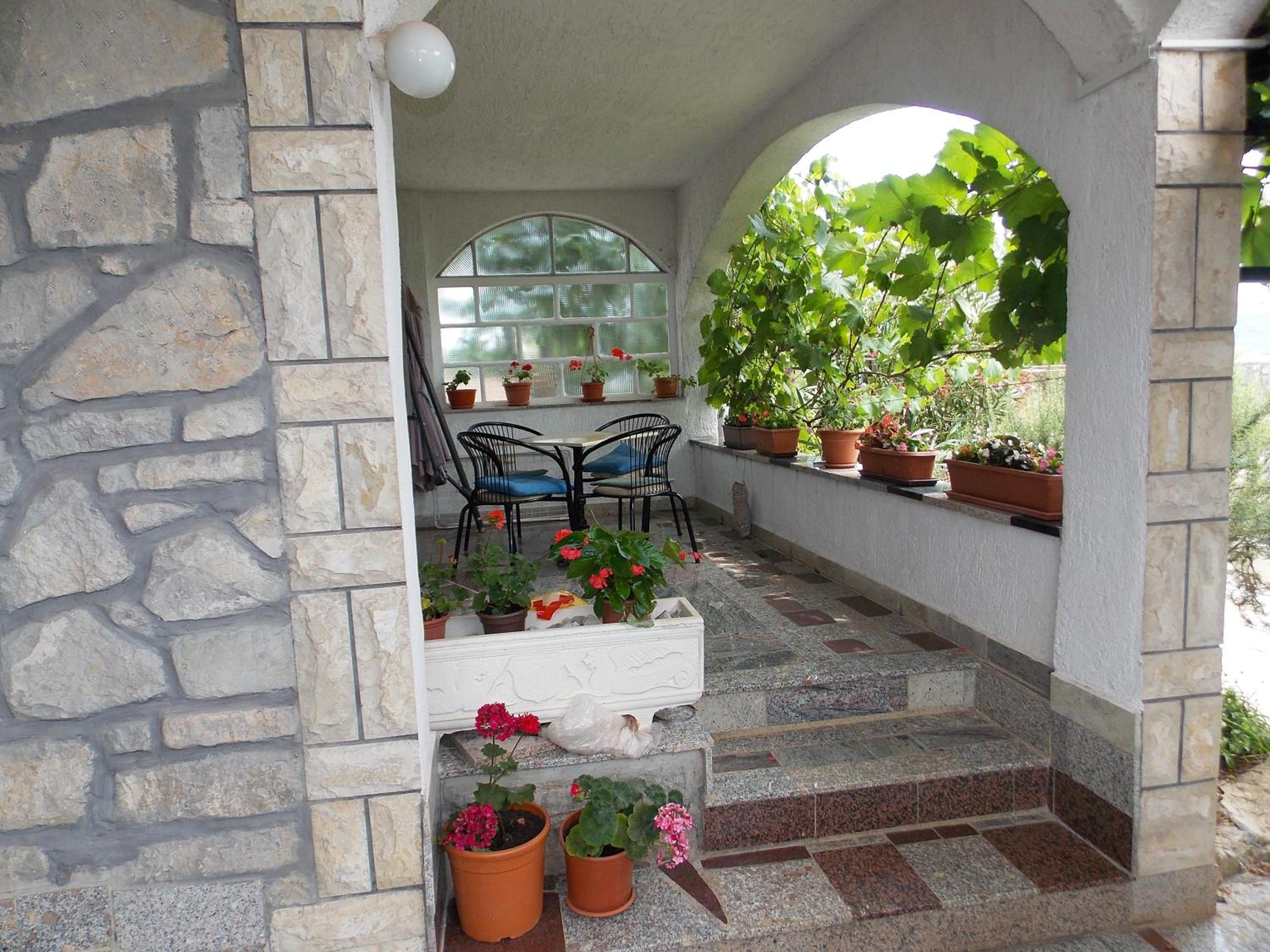 Apartments Miro Kornić