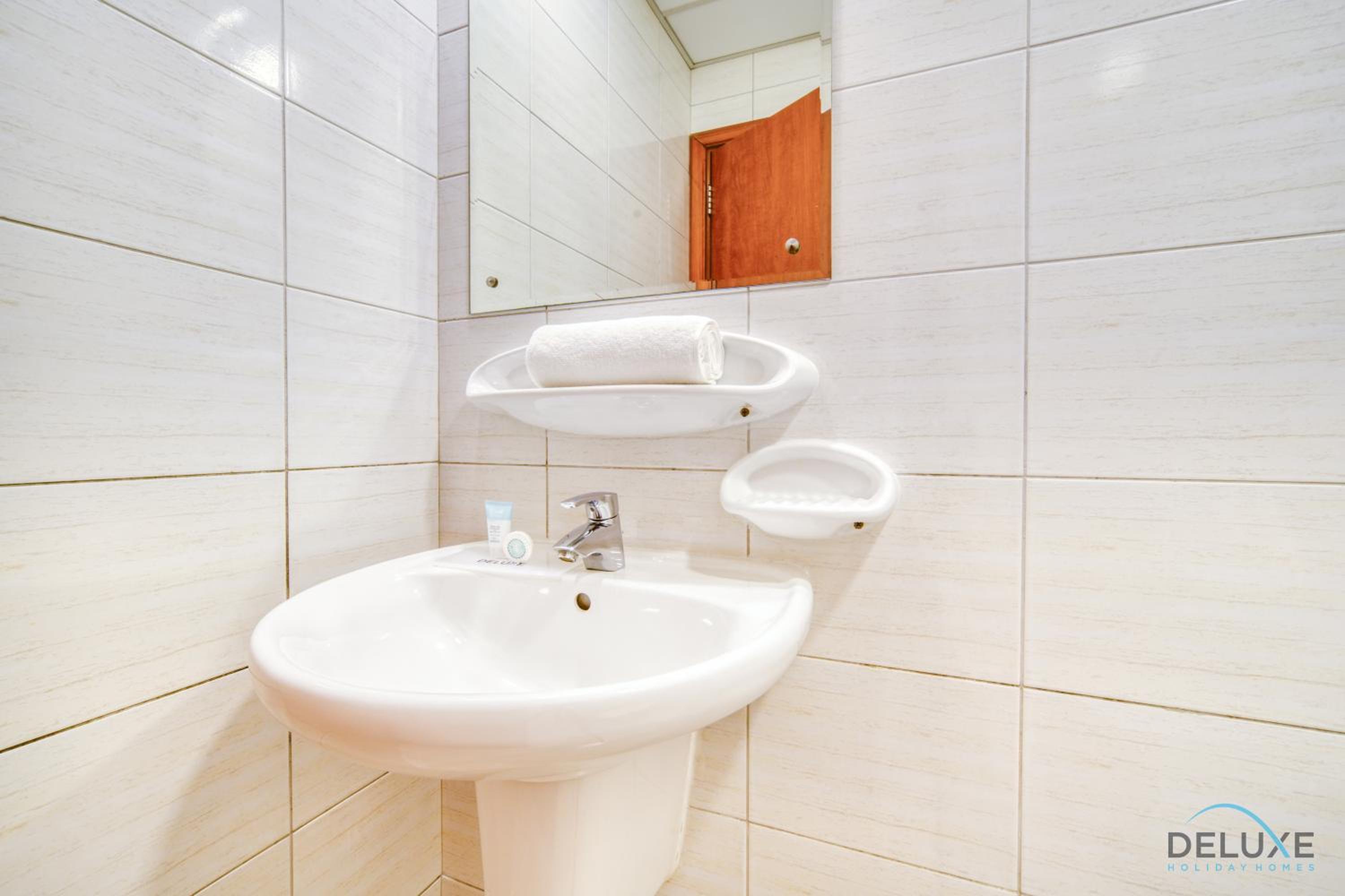Upscale 1BR at Marina Pinnacle Dubai Marina by Deluxe Holiday Homes
