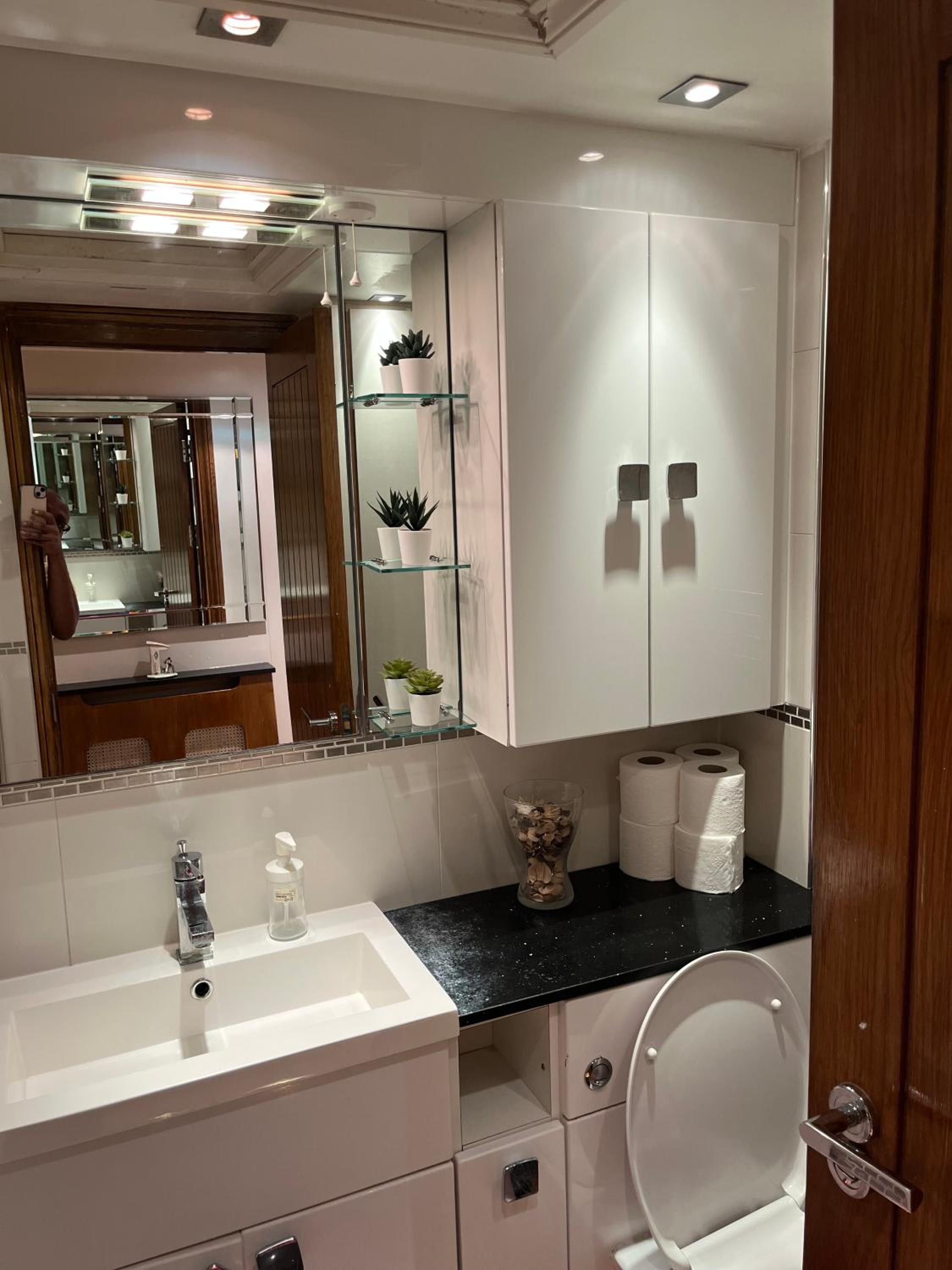 Stunning 1 Bedroom in Stunning Location - Mayfair Area