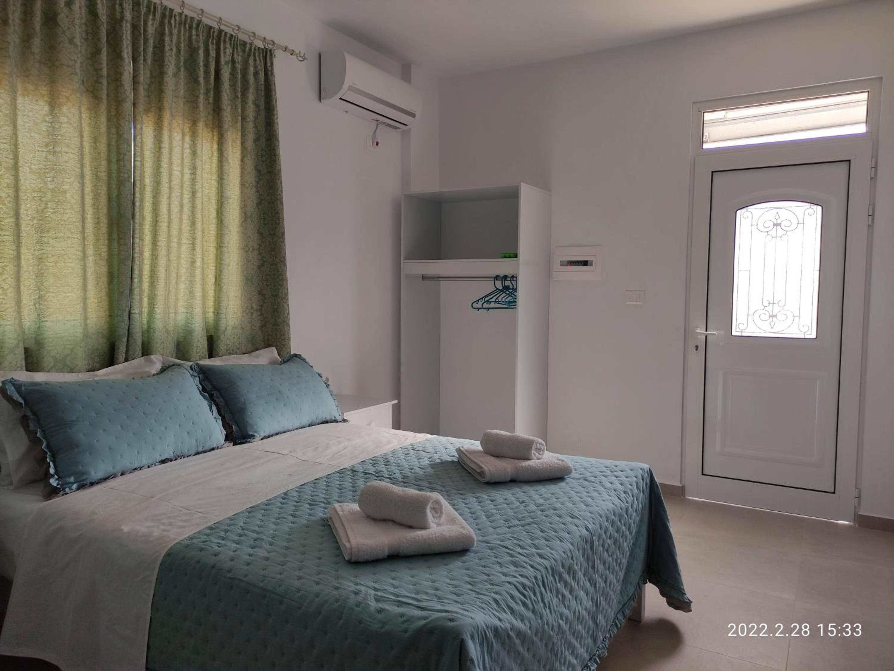 Ionia Apartments