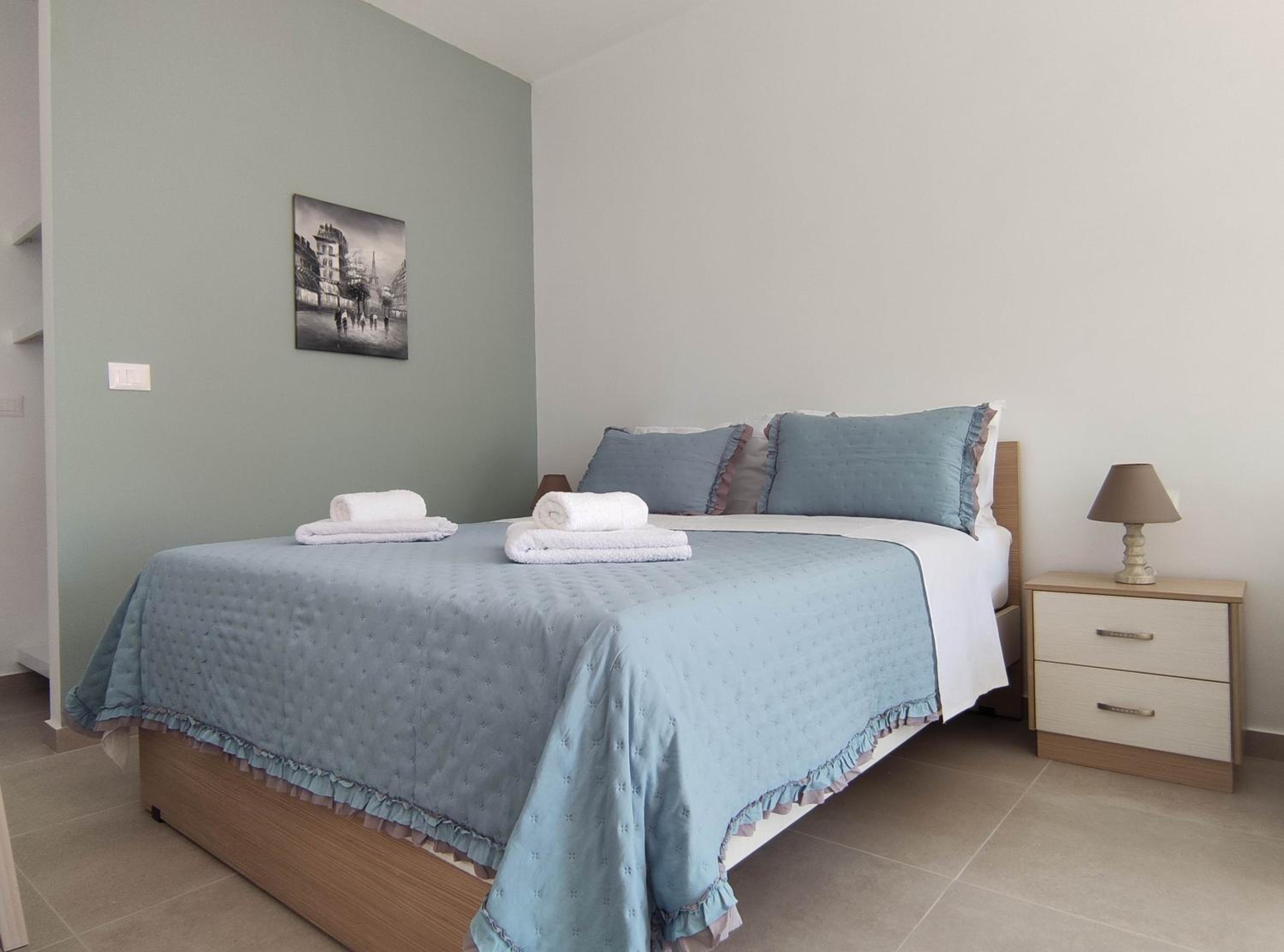 Ionia Apartments