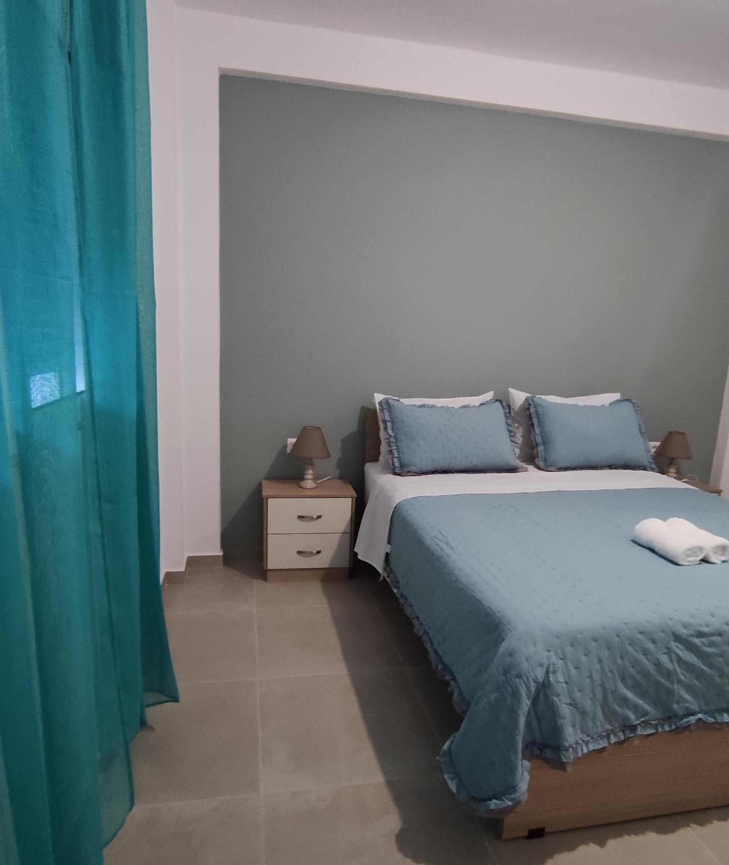 Ionia Apartments