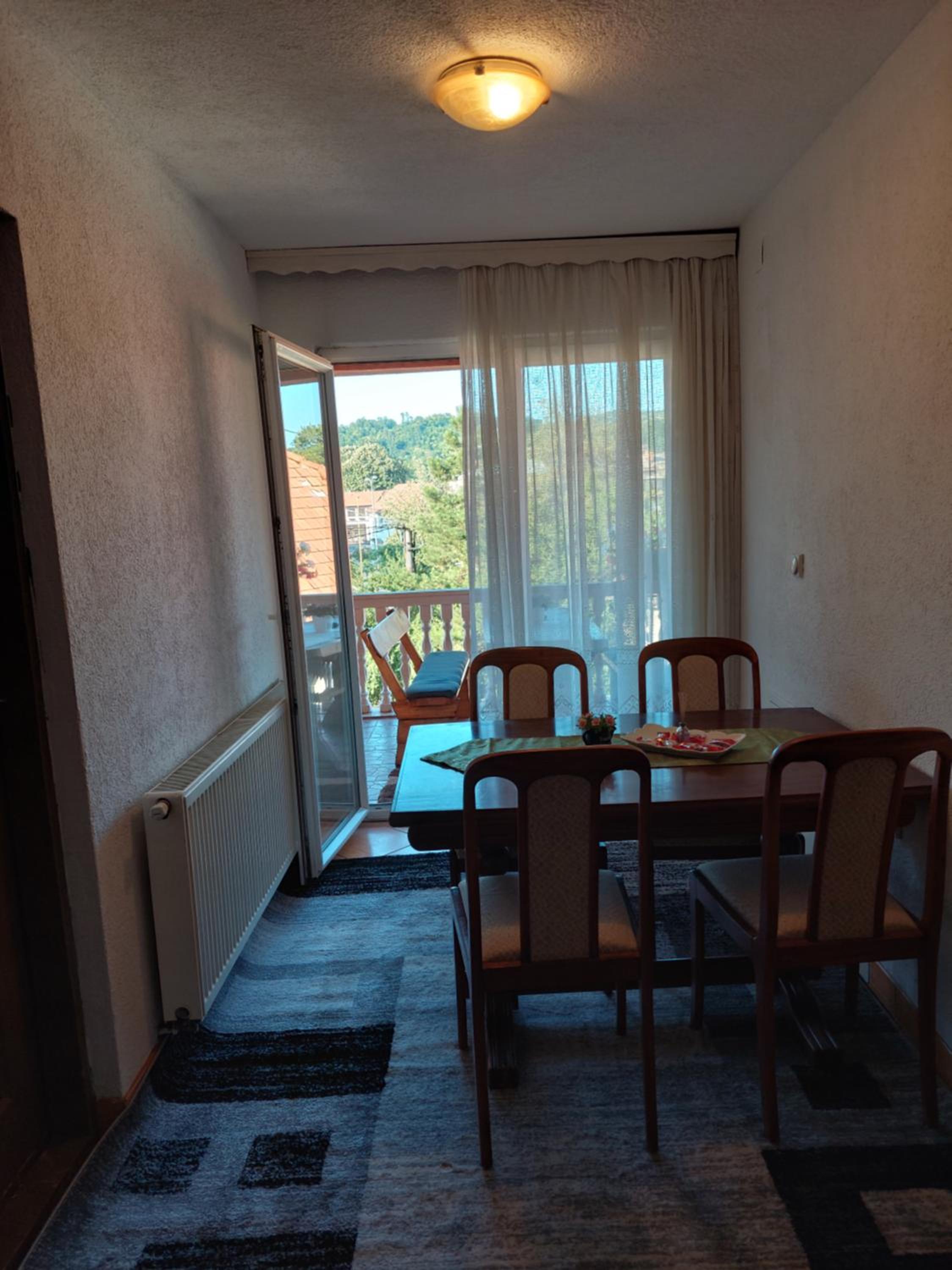 Apartment EM 2 view 4