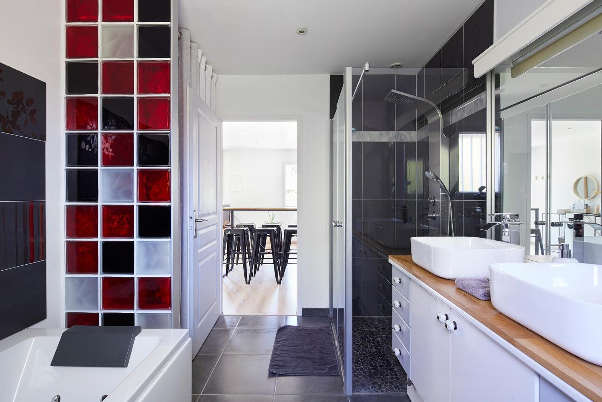 La Rapinette, suite privative 6 personnes au calme view 5