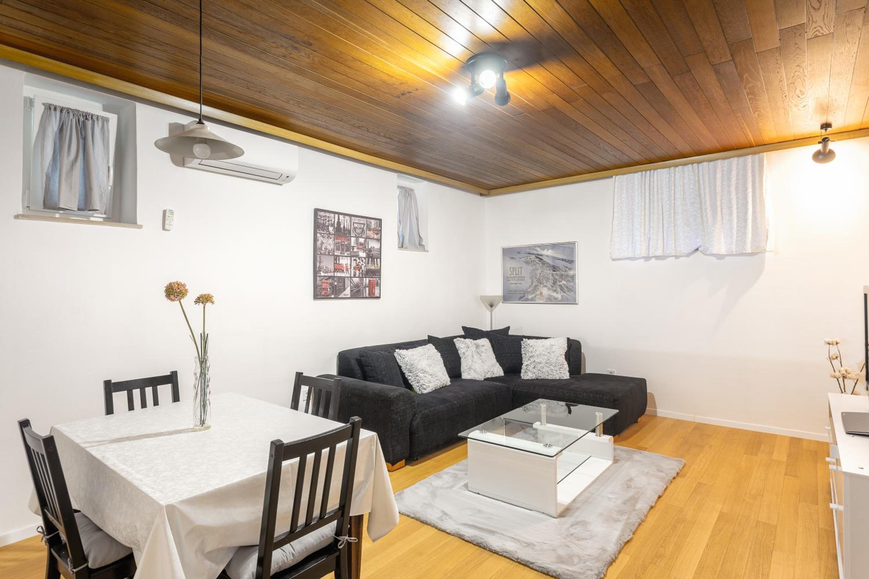 Viktor apartment photo 4
