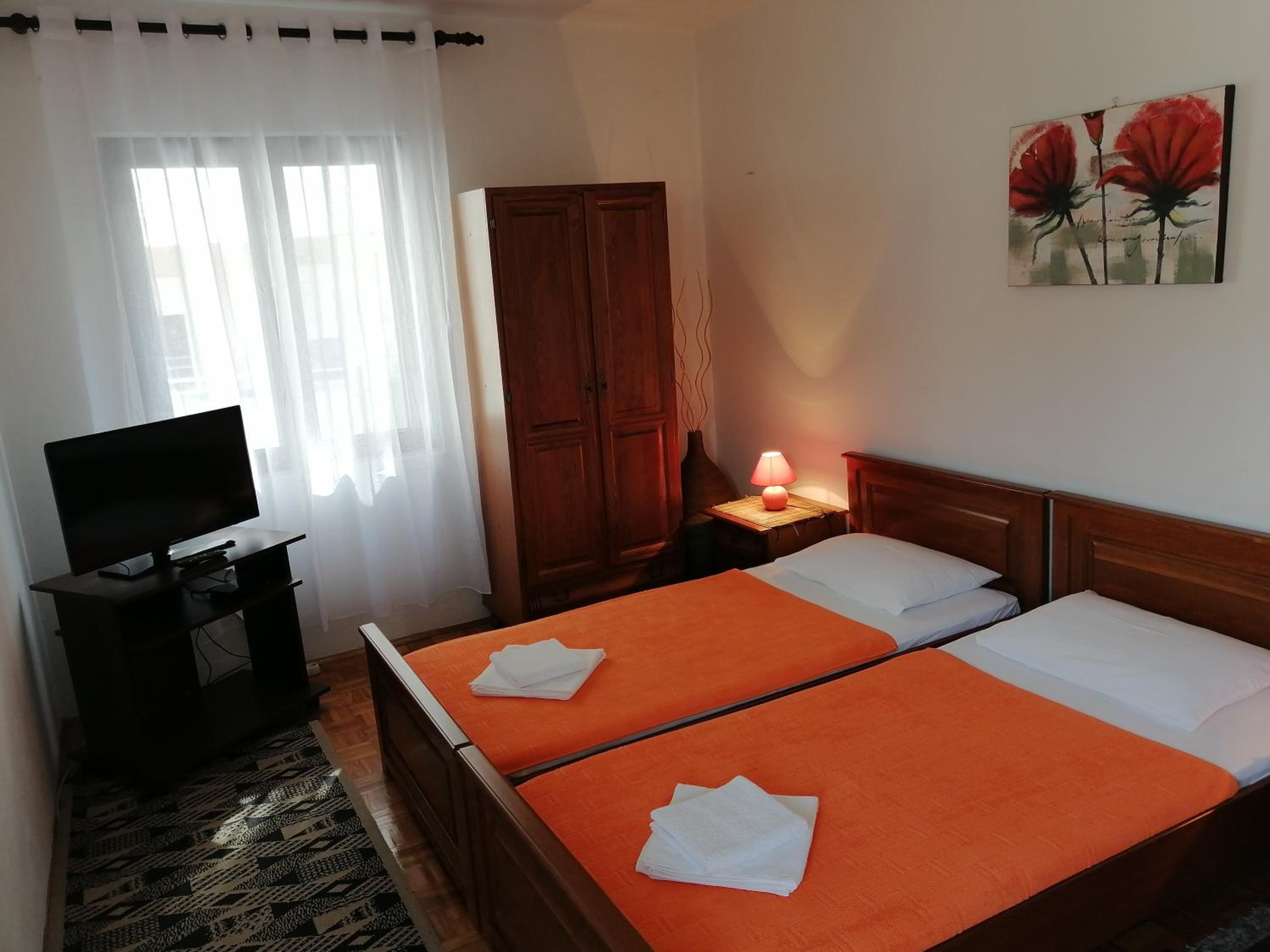 Lovely 2-bedroom apartment in Budva photo 4
