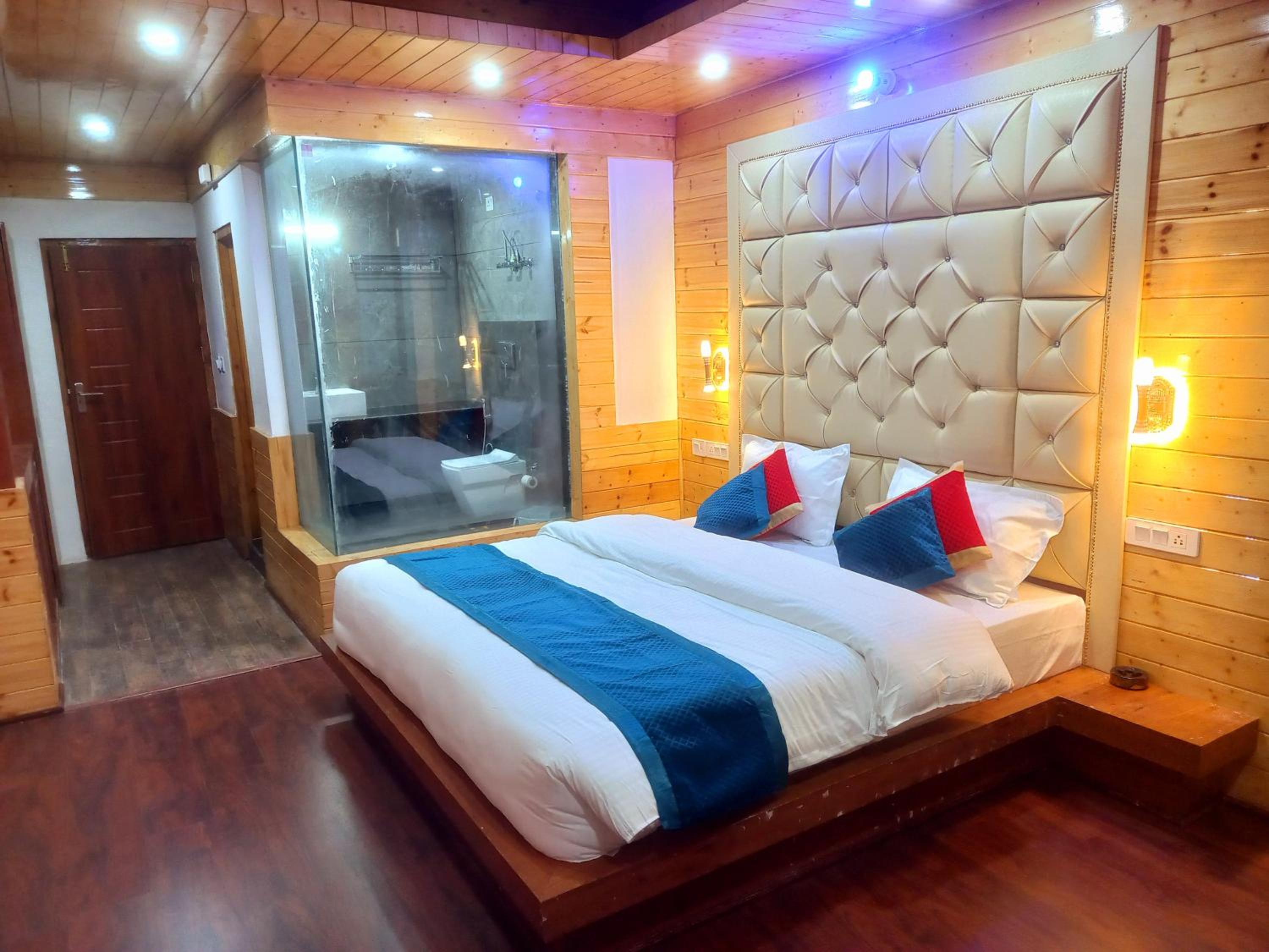 Humble Holiday Inn Kufri Simla