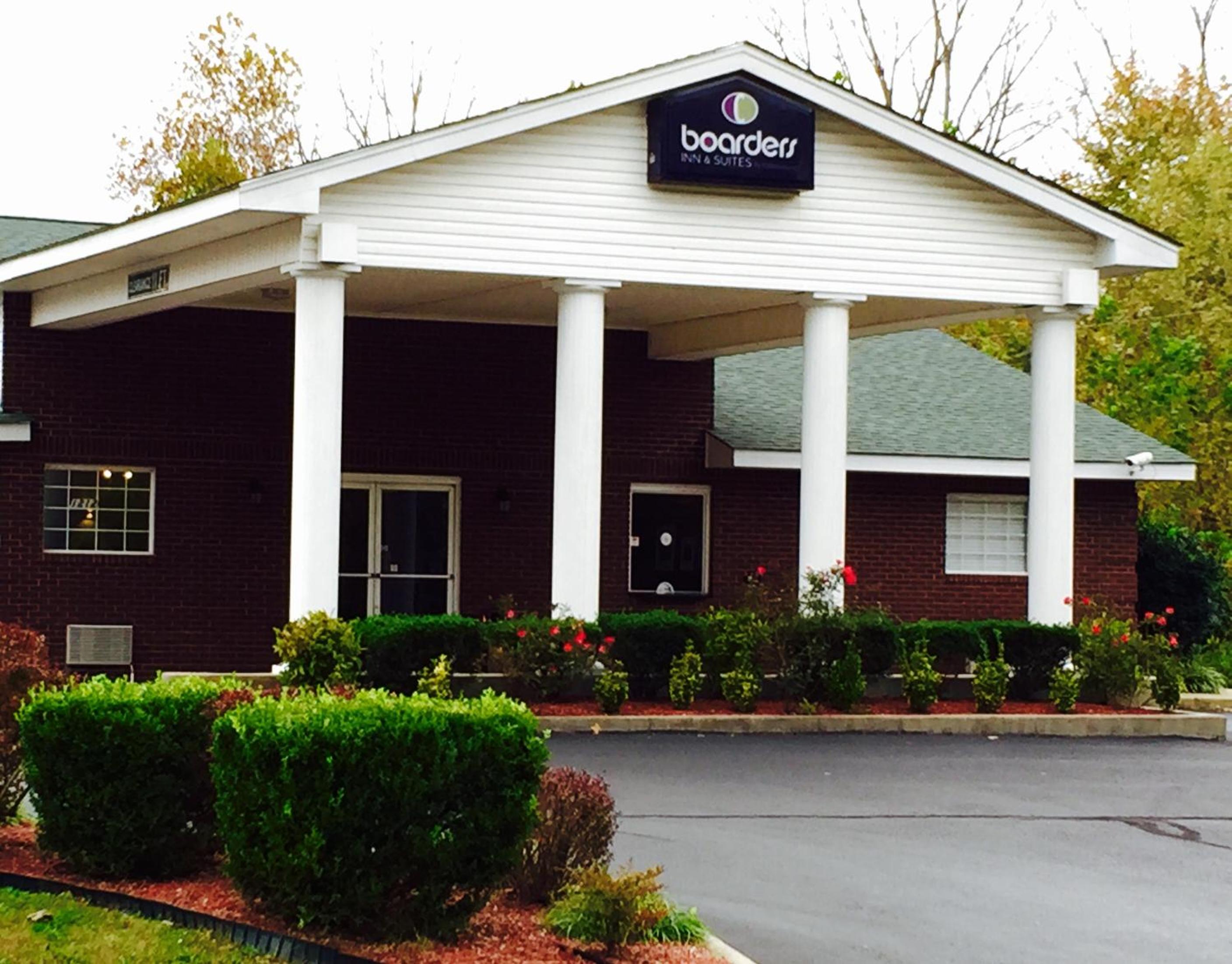 Boarders Inn  Suites by Cobblestone Hotels - Ashland City - Property Image 13
