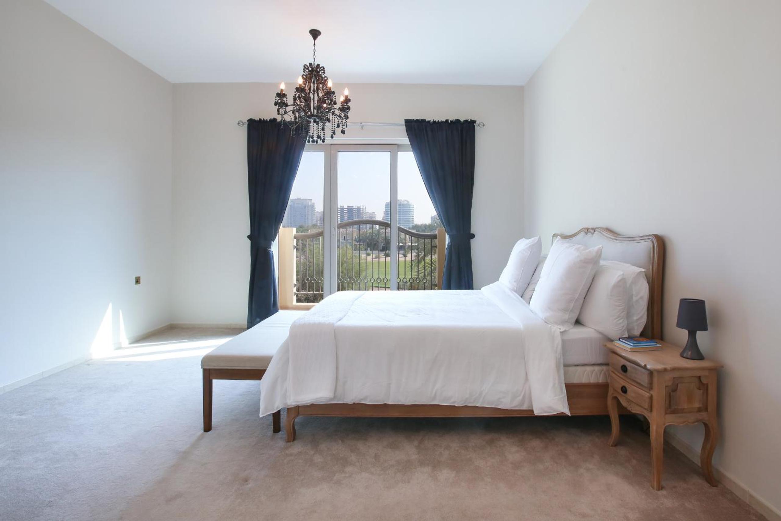 Victory Heights - 4BR Villa with Private Pool - Allsopp&Allsopp