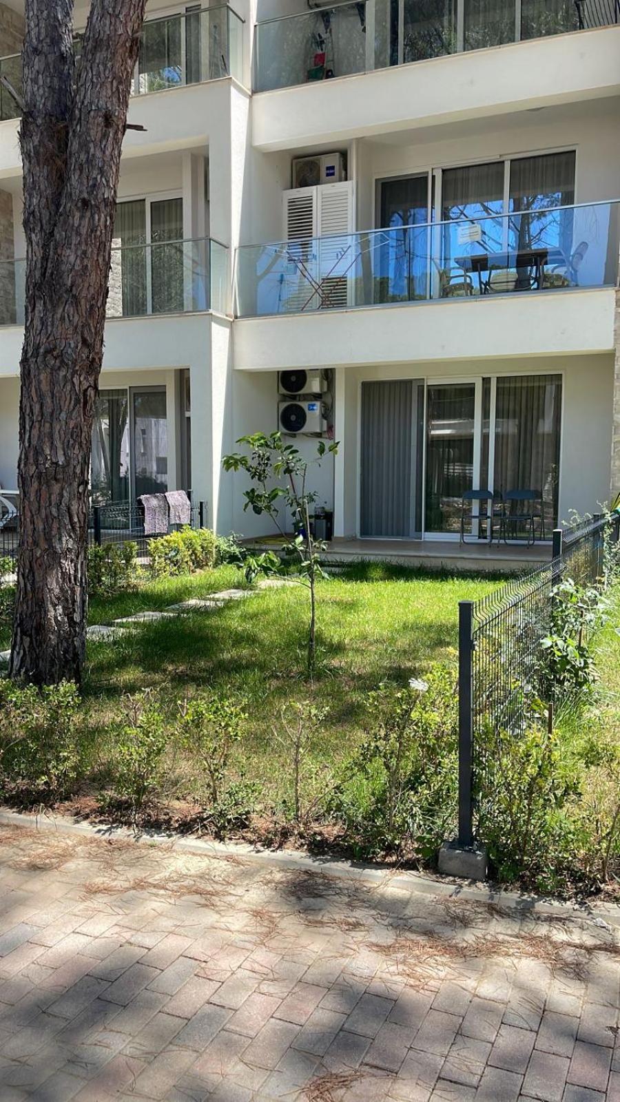 By Breeze Apartments photo 3