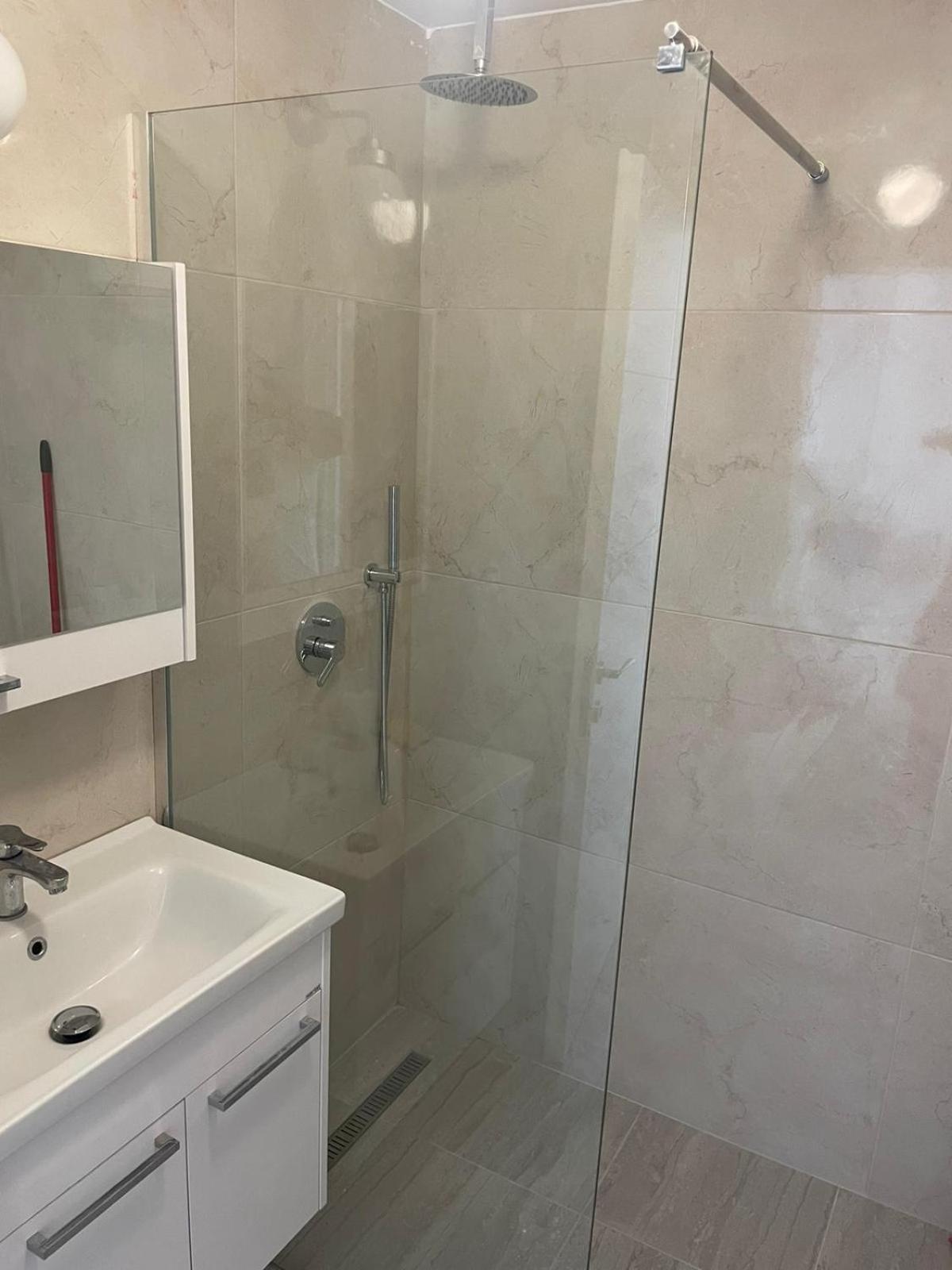 Calypso Sea View Apartments photo 3