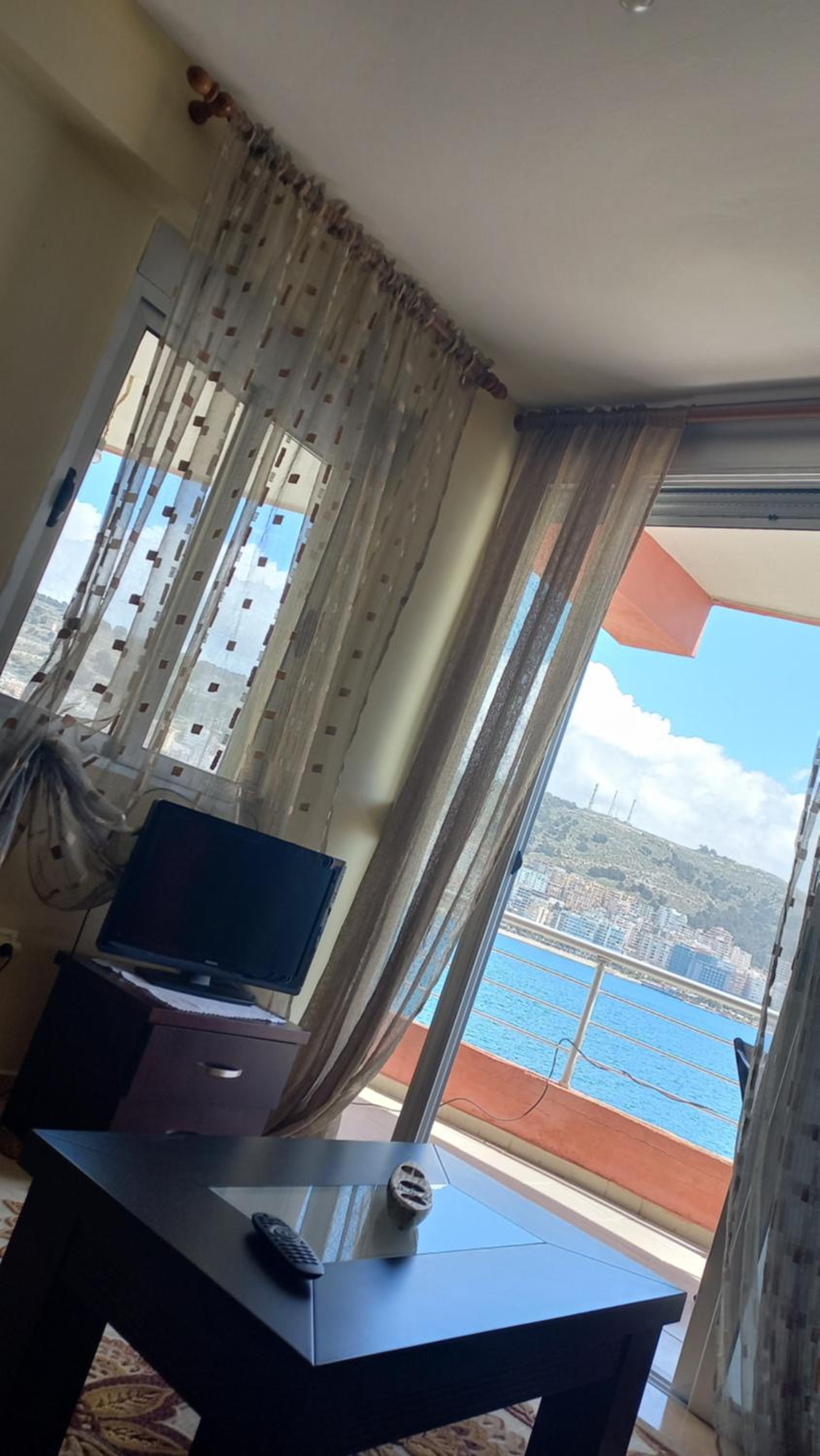 Apartment with sea view
