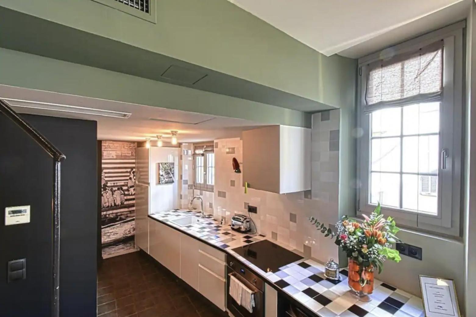 Old Town Cannes - Duplex Apartment photo 2