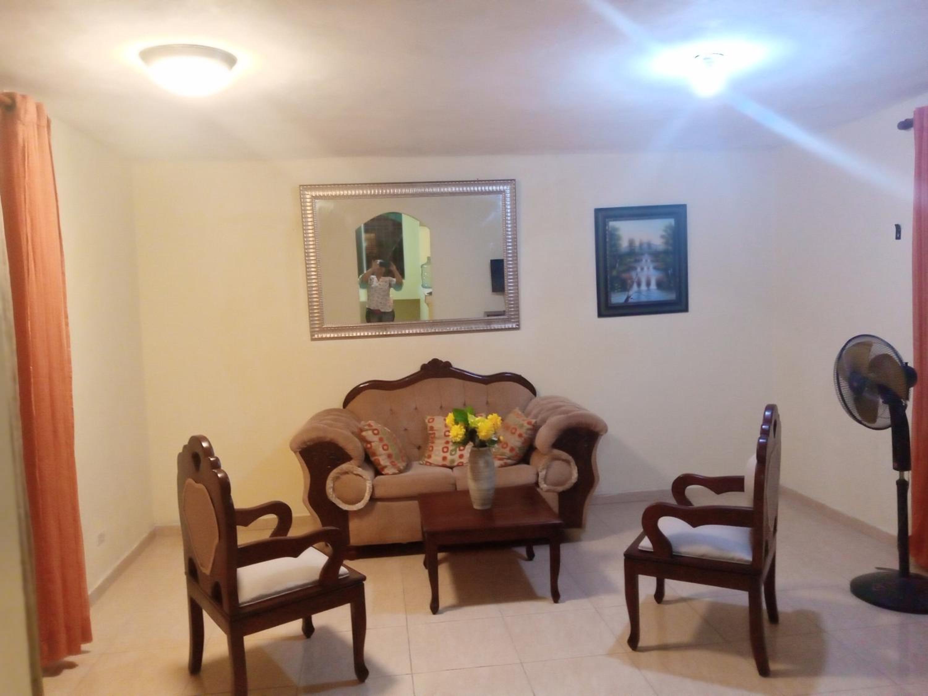 Apartamento en Santo Domingo Este, Urbanización moises, a 40 minutos playa boca chica view 2
