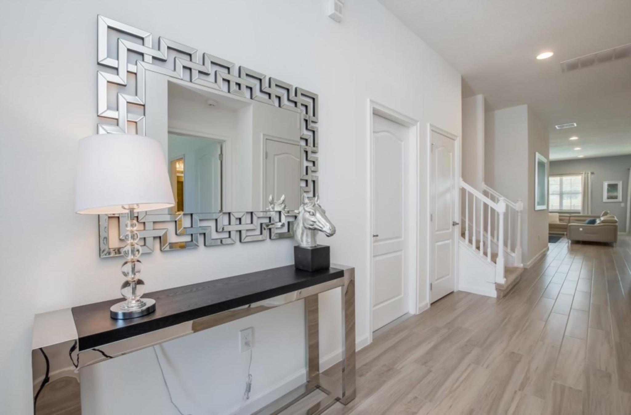 Splendid 12BED Next to Universal and Disney