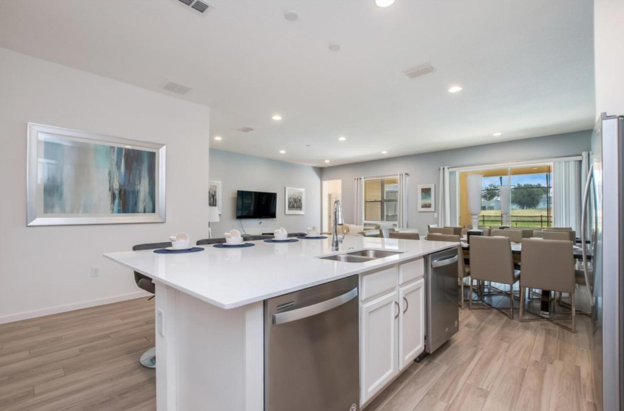 Splendid 12BED Next to Universal and Disney