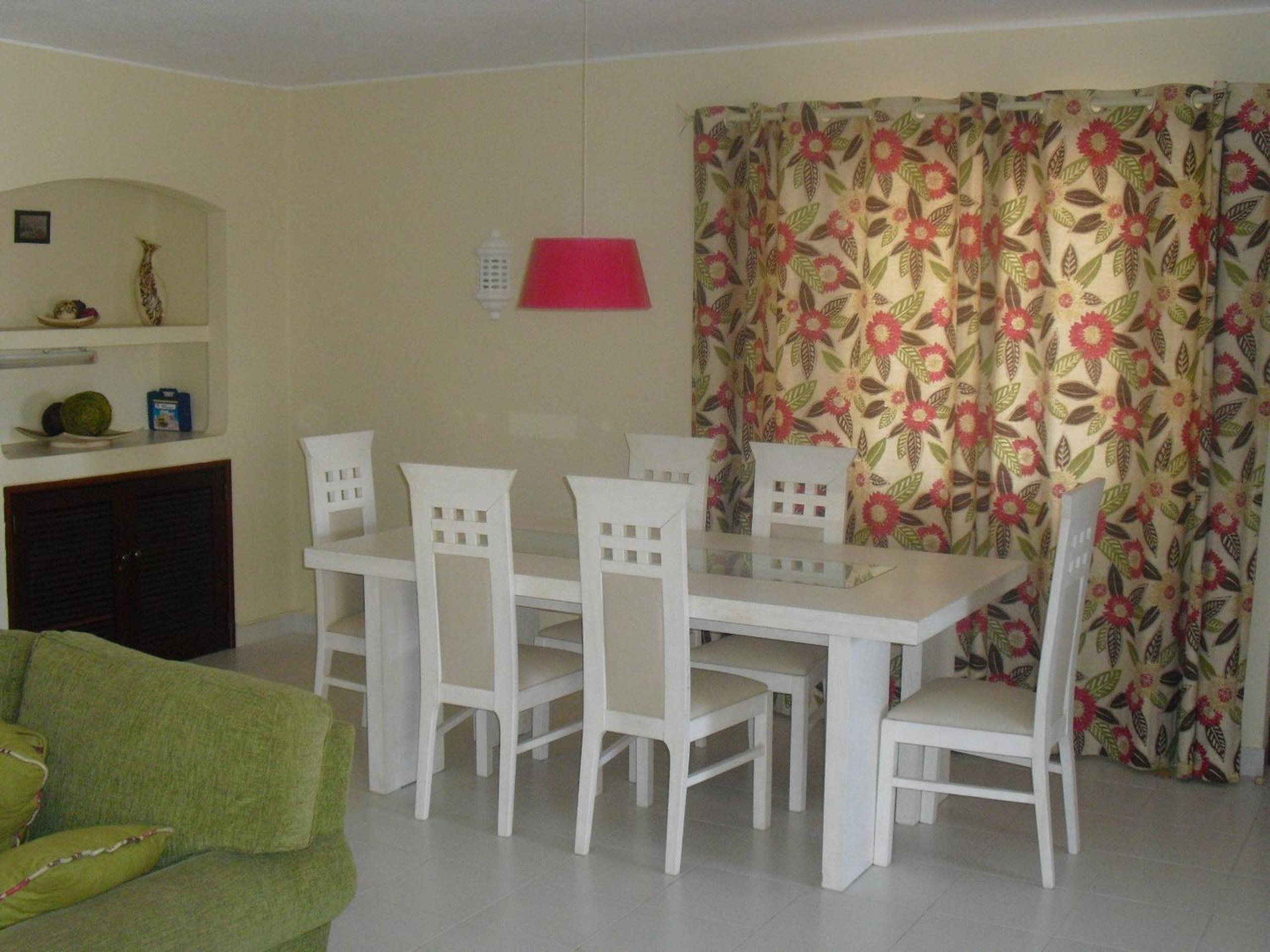 Vila Nova- by Portugalferias