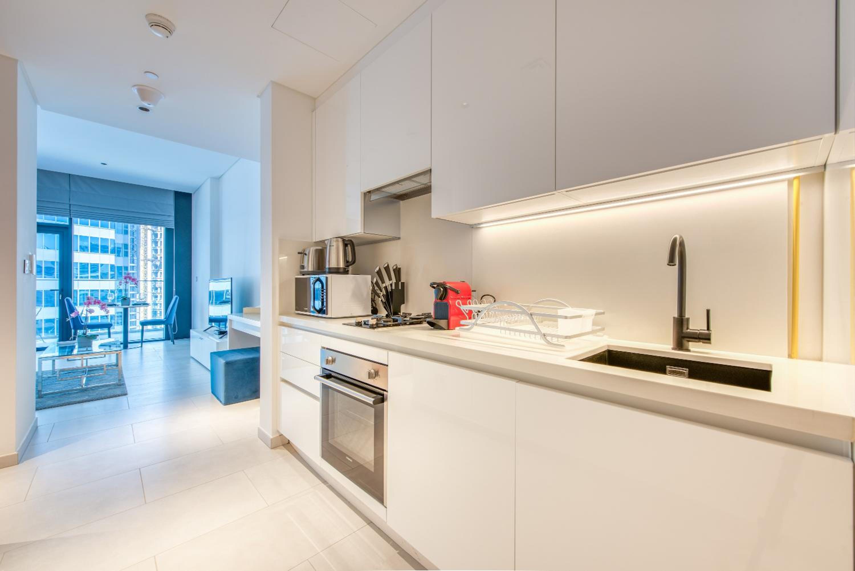 Maison Privee - Luxury, Spacious, Modern Near Burj Khalifa and Dubai Canal