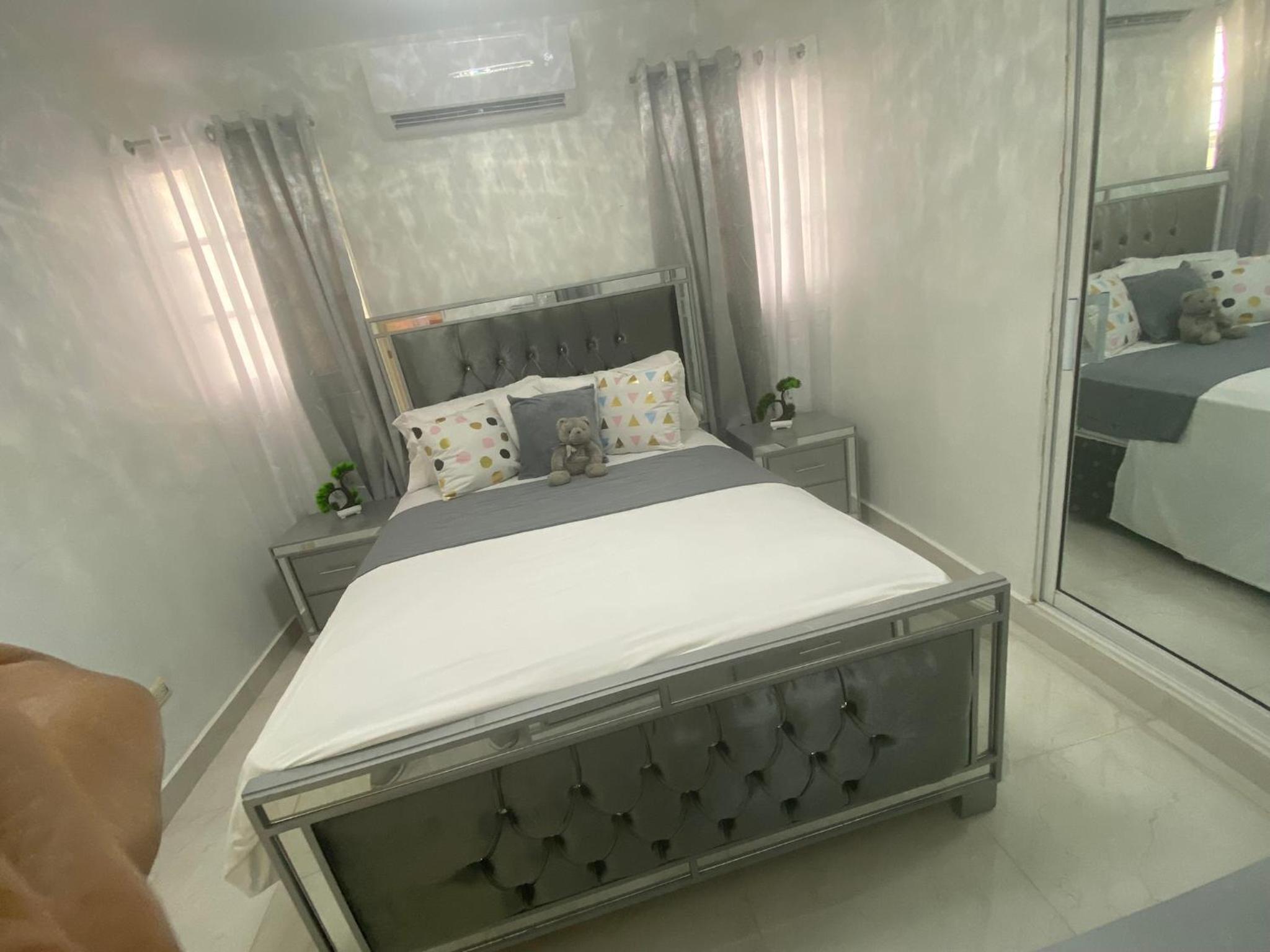 7 SANTIAGO MONUMENTAL AREA LOVELY SPECIALLY 4 YOU - Cozy3 bedrooms WIFI- Caribe tours - Colinas Mall and transportation 24 hours Apartment for 7 peoples