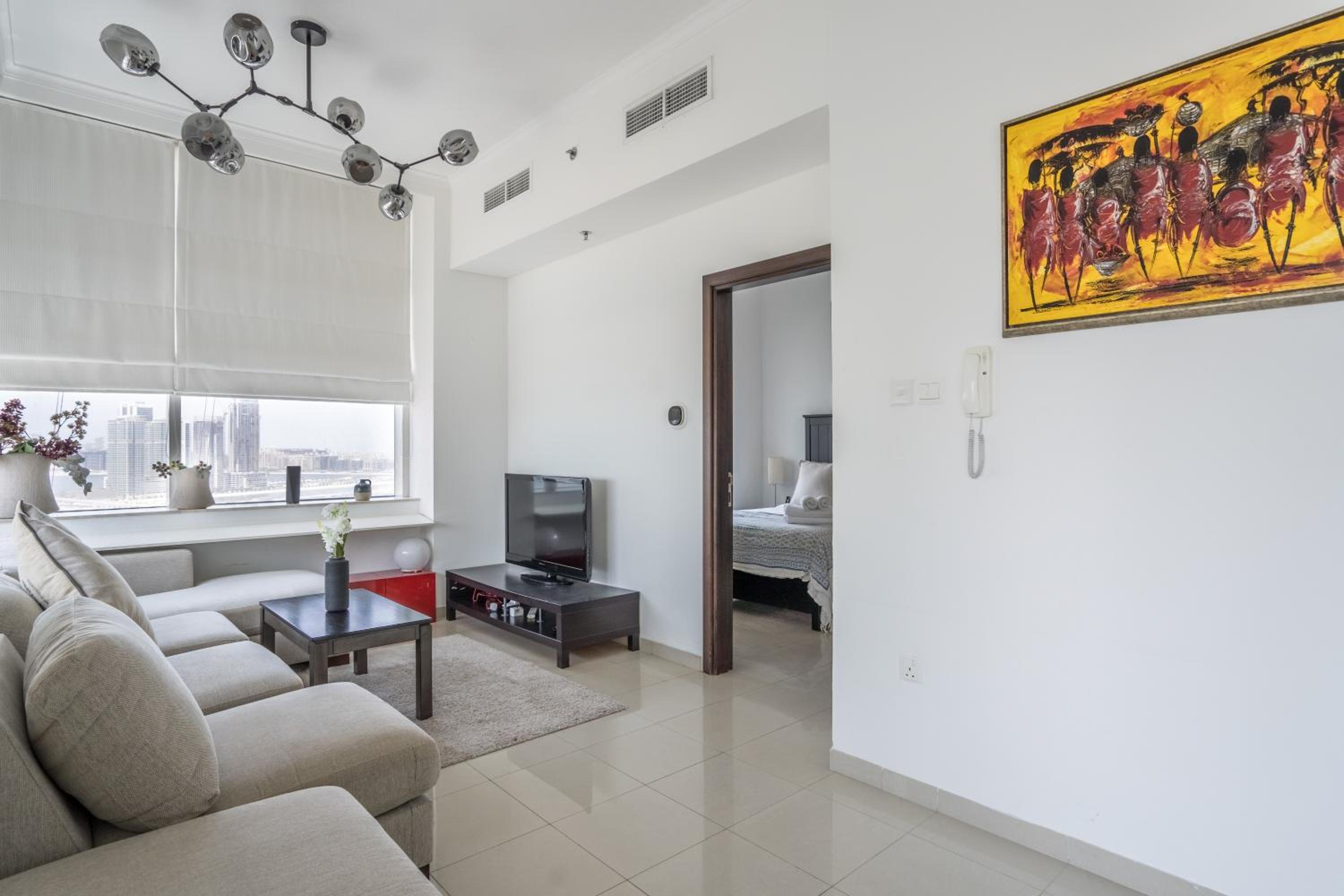 HiGuests - Exceptional Apt with Furnished Terrace By the Sea