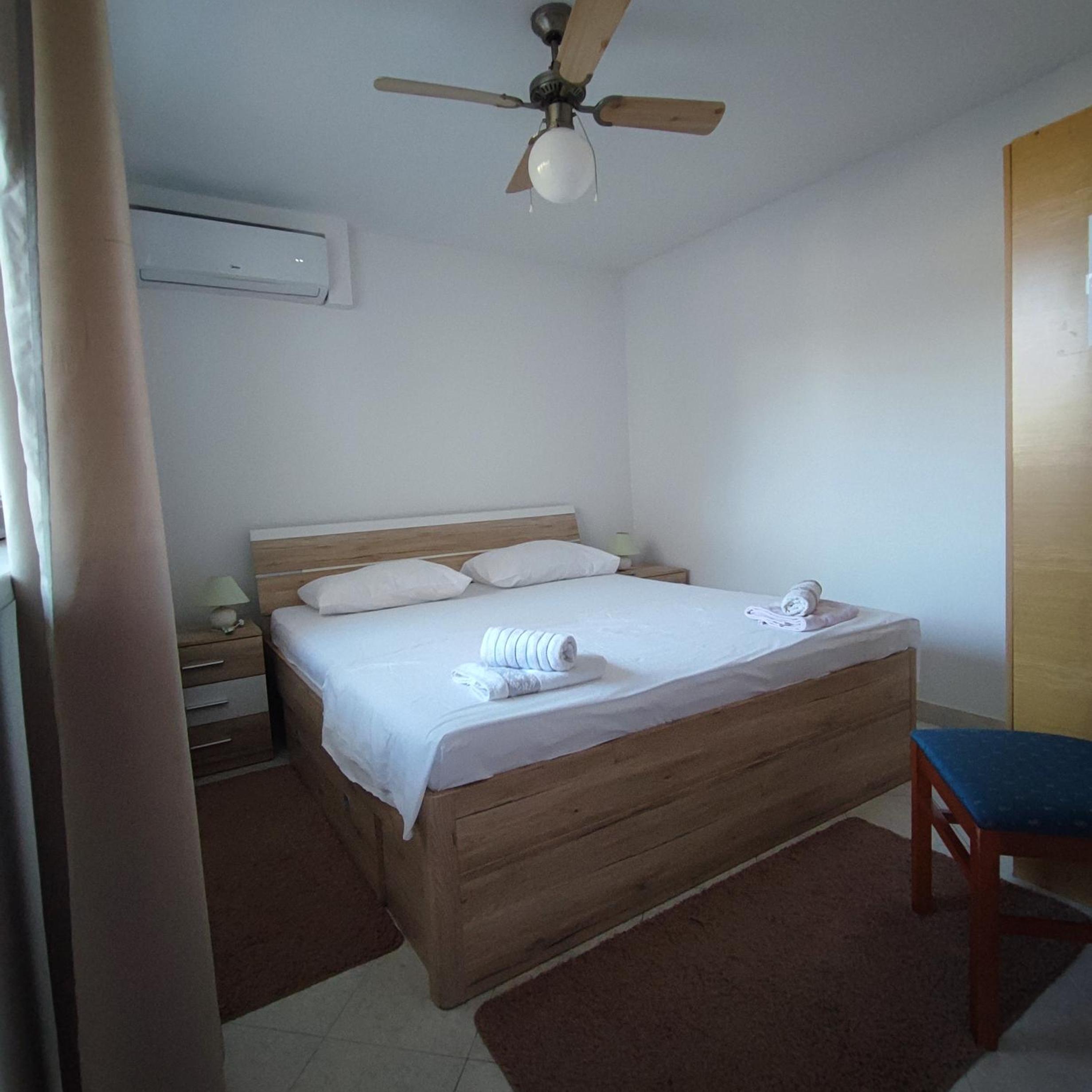 Apartmani Olivera 2 view 5