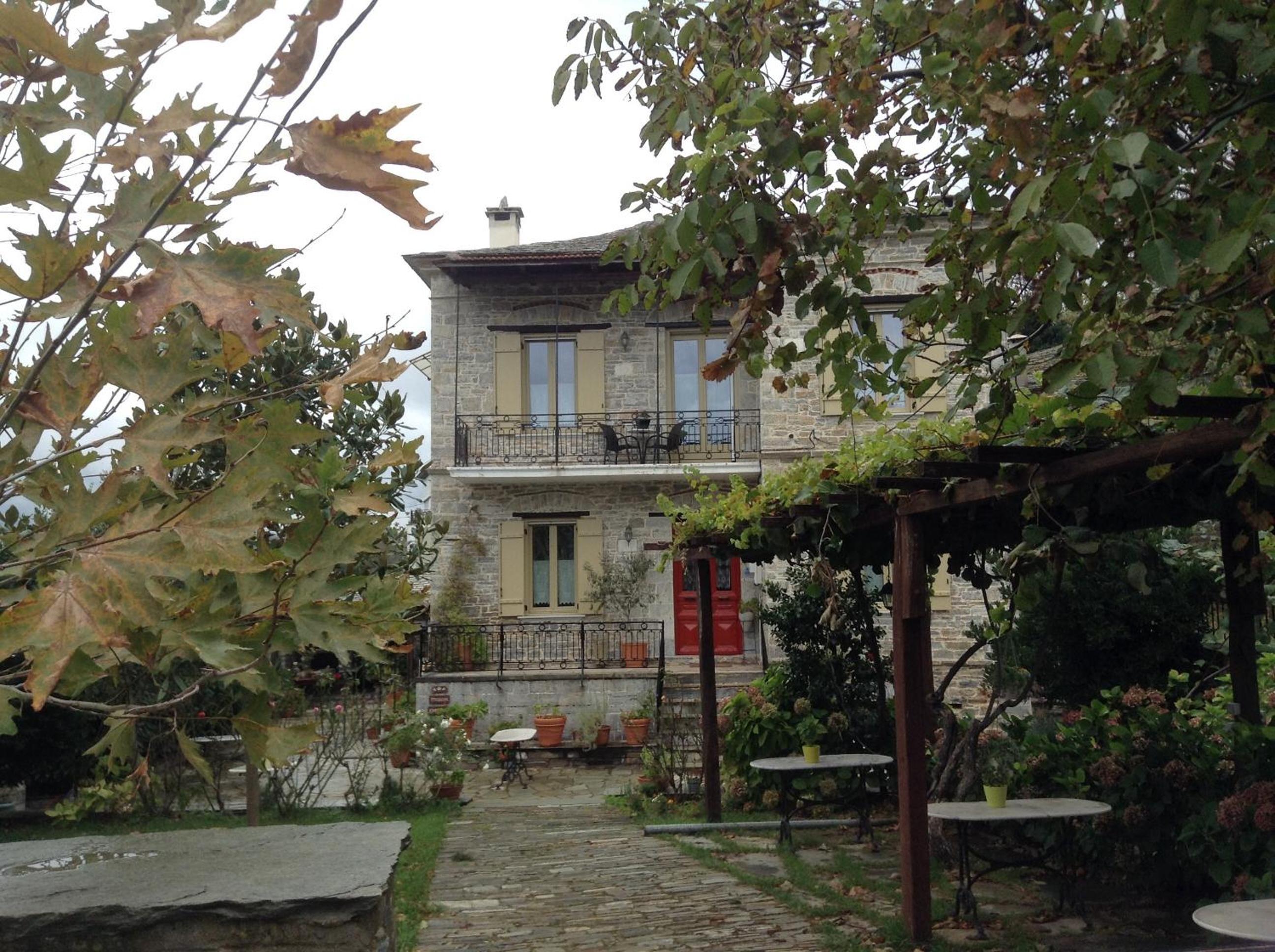 Photo 38