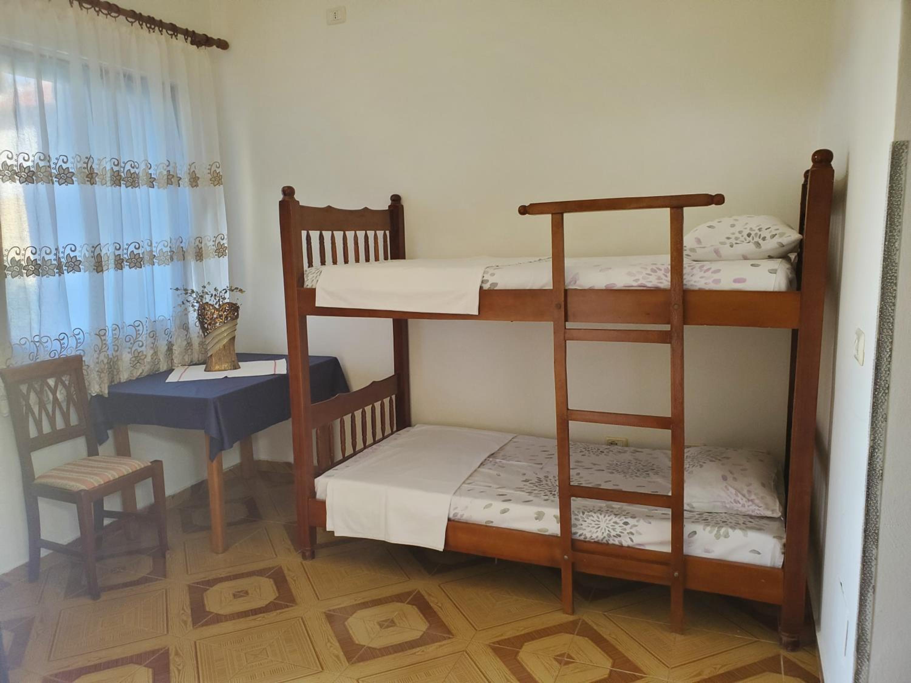 A & H Apartments Velipoje