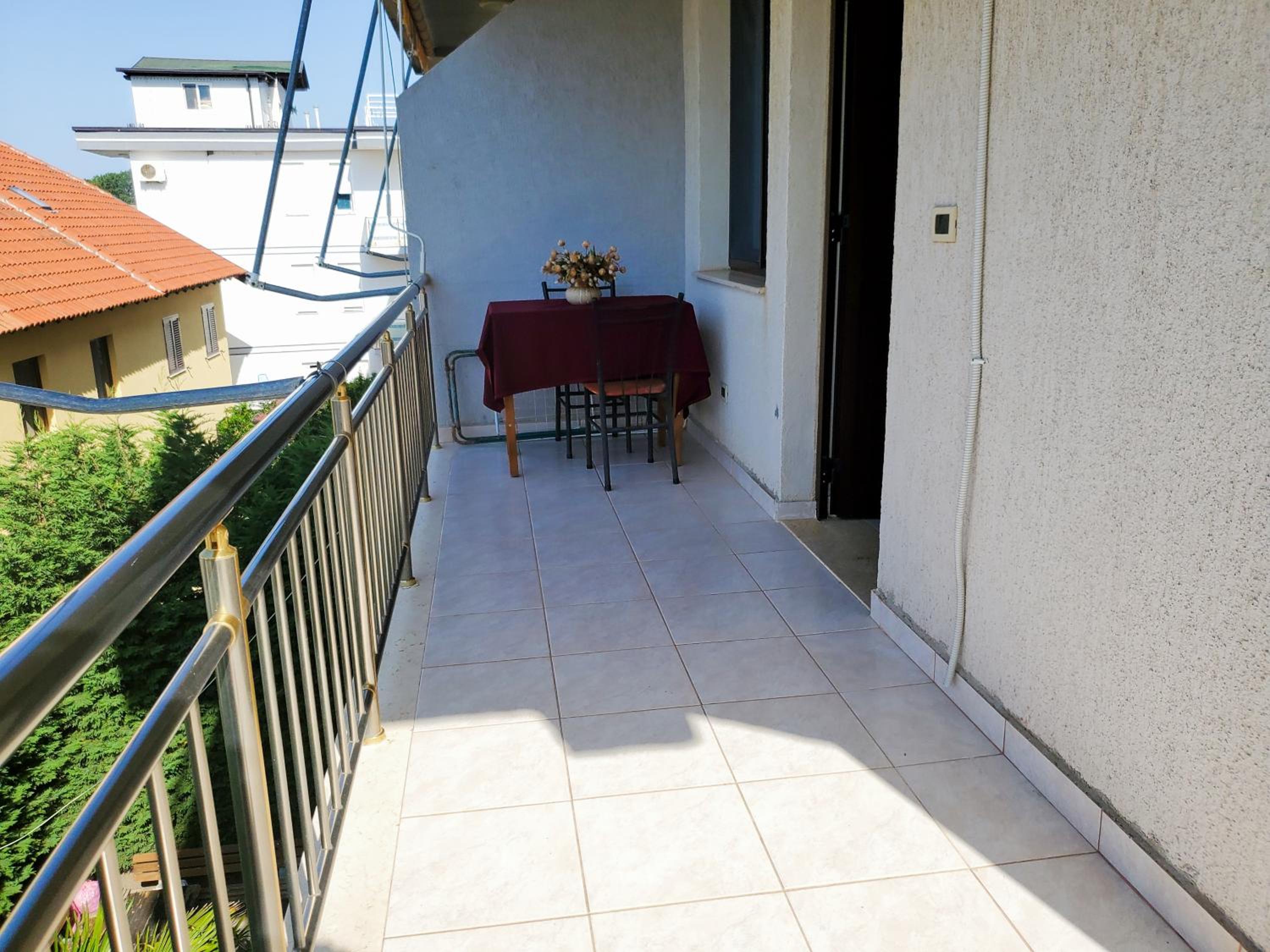 A & H Apartments Velipoje