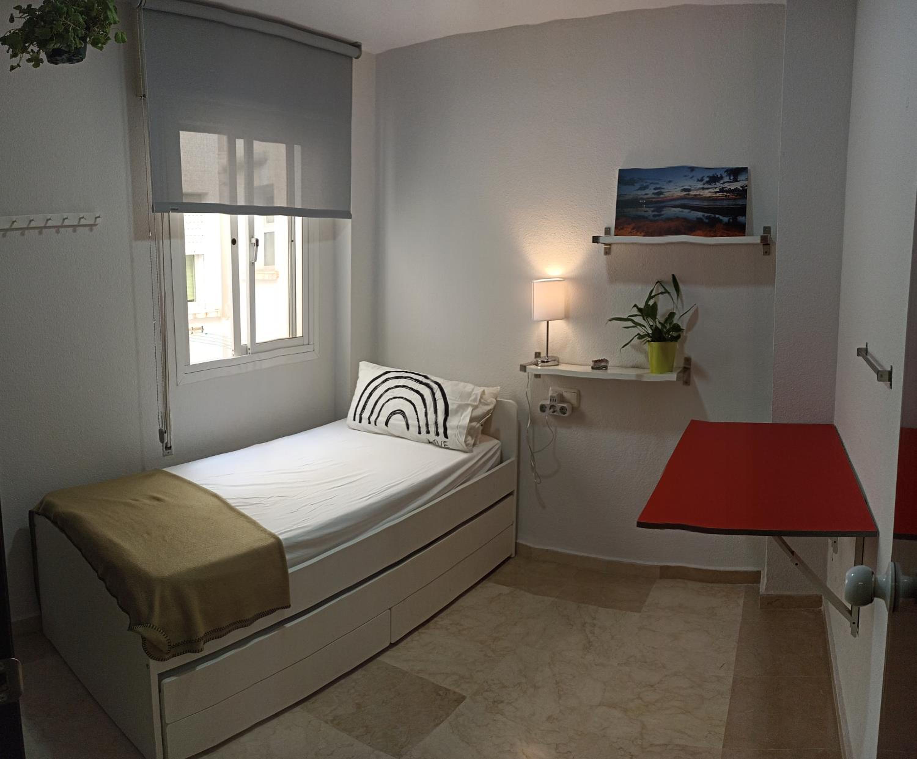 Confortable habitación céntrica en piso privado photo 3