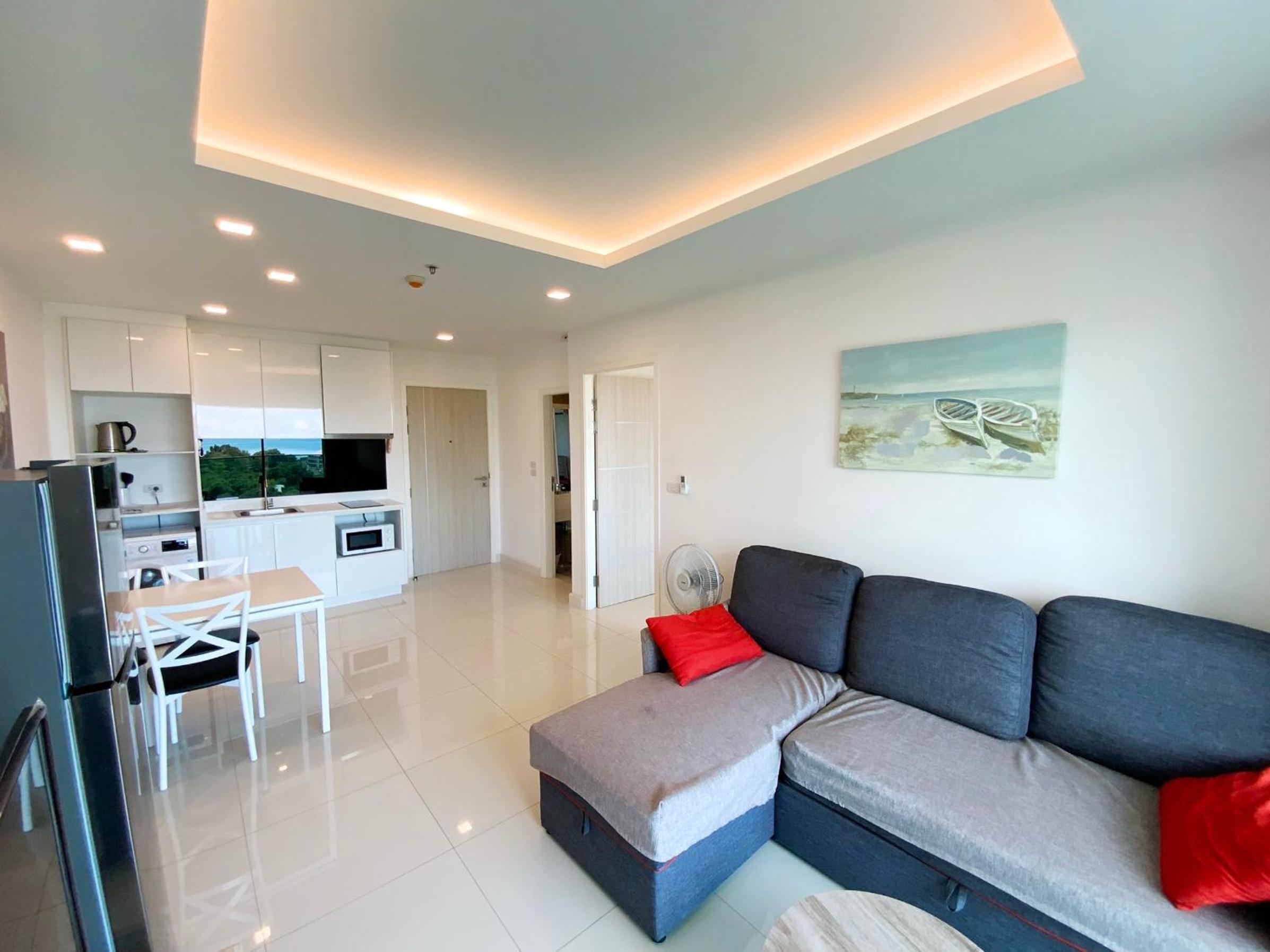 One Tower Condo Pattaya Sea View 104 view 2