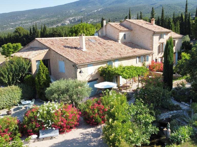 Mas des Olives view 3
