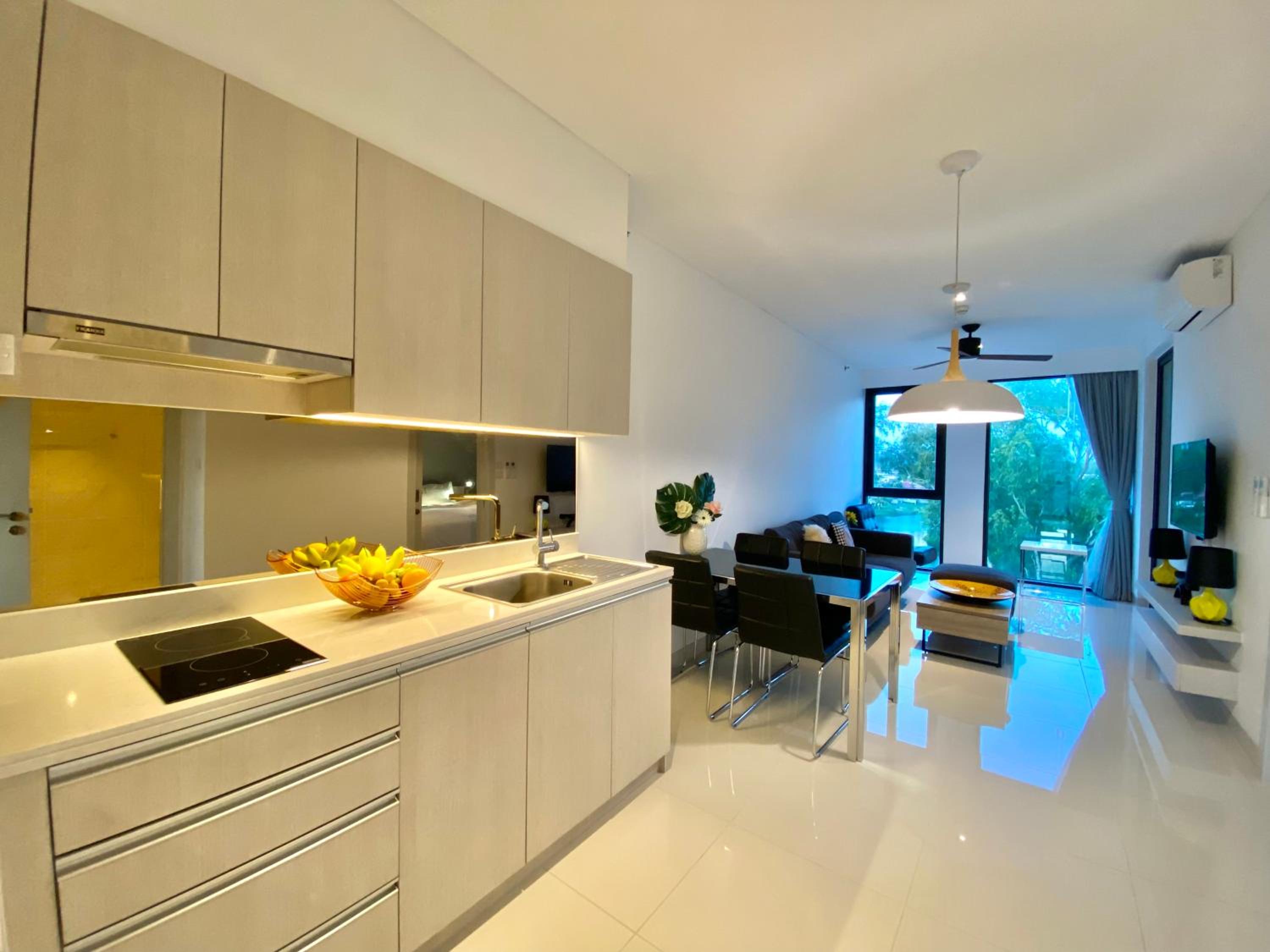 Laguna cassia residences