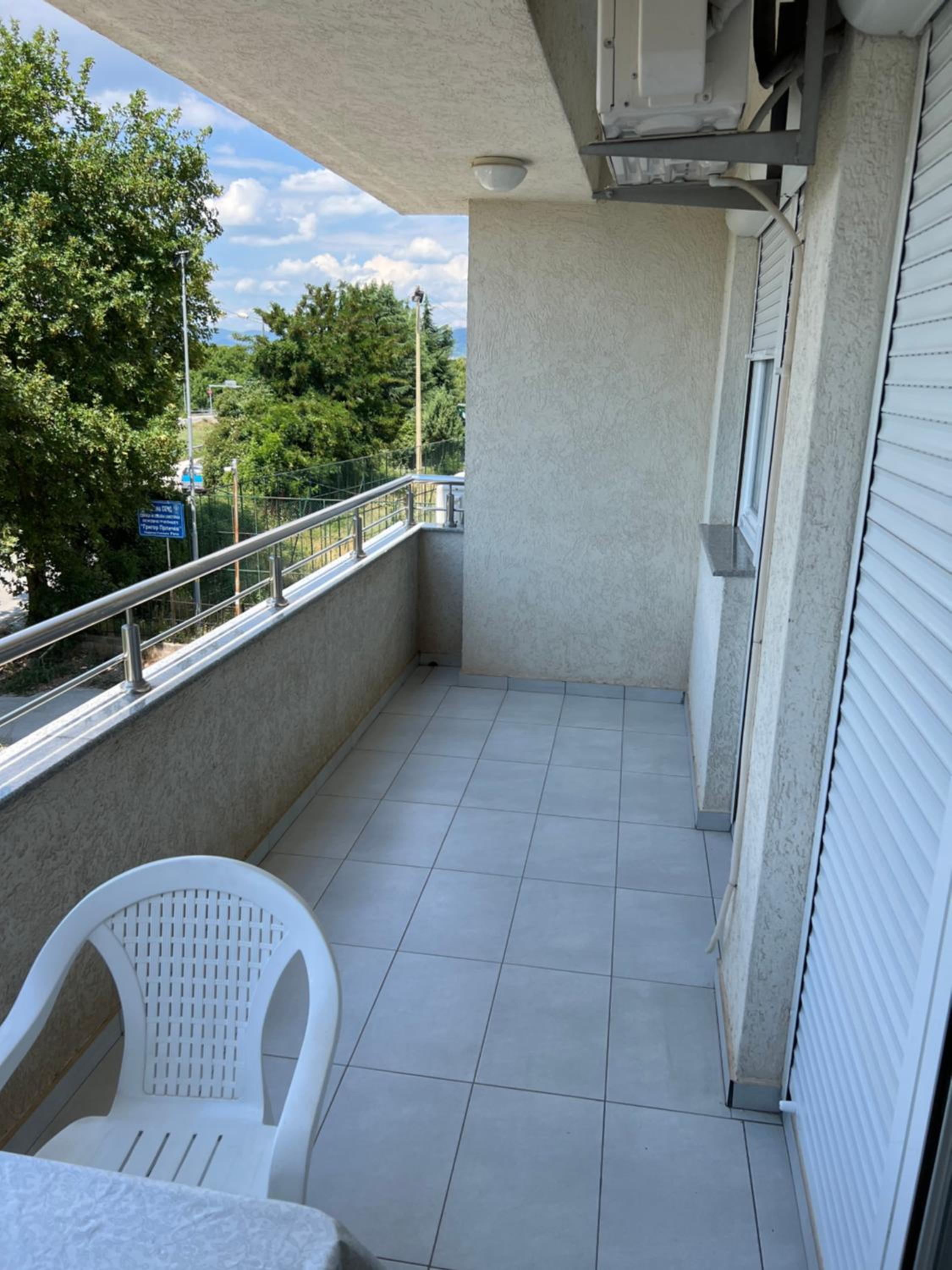 Leveski Apartment view 3
