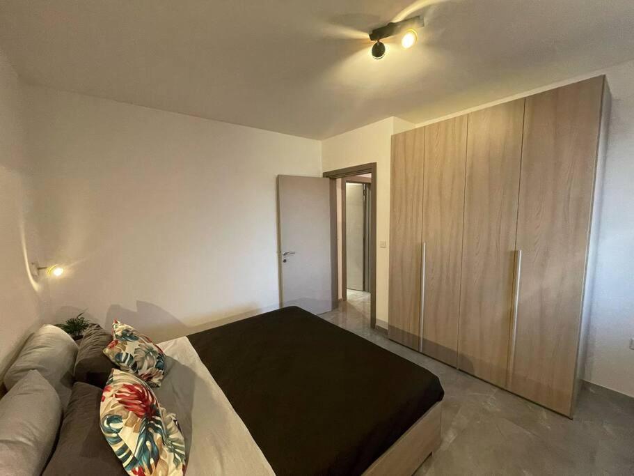 Modern 1 bedroom apartment 400m away from the sea photo 4