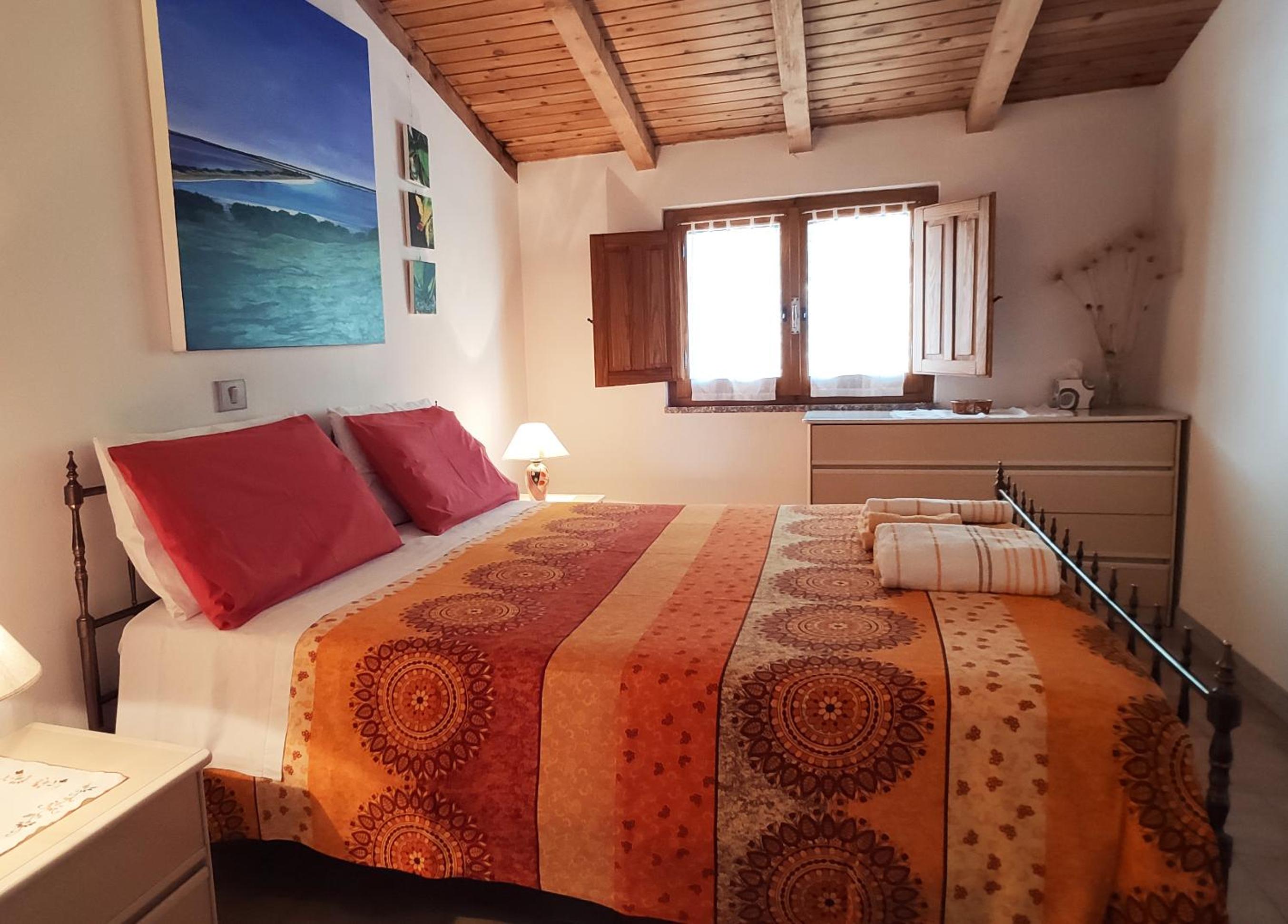 SA MENDUA E SA PRUNA casa al mare