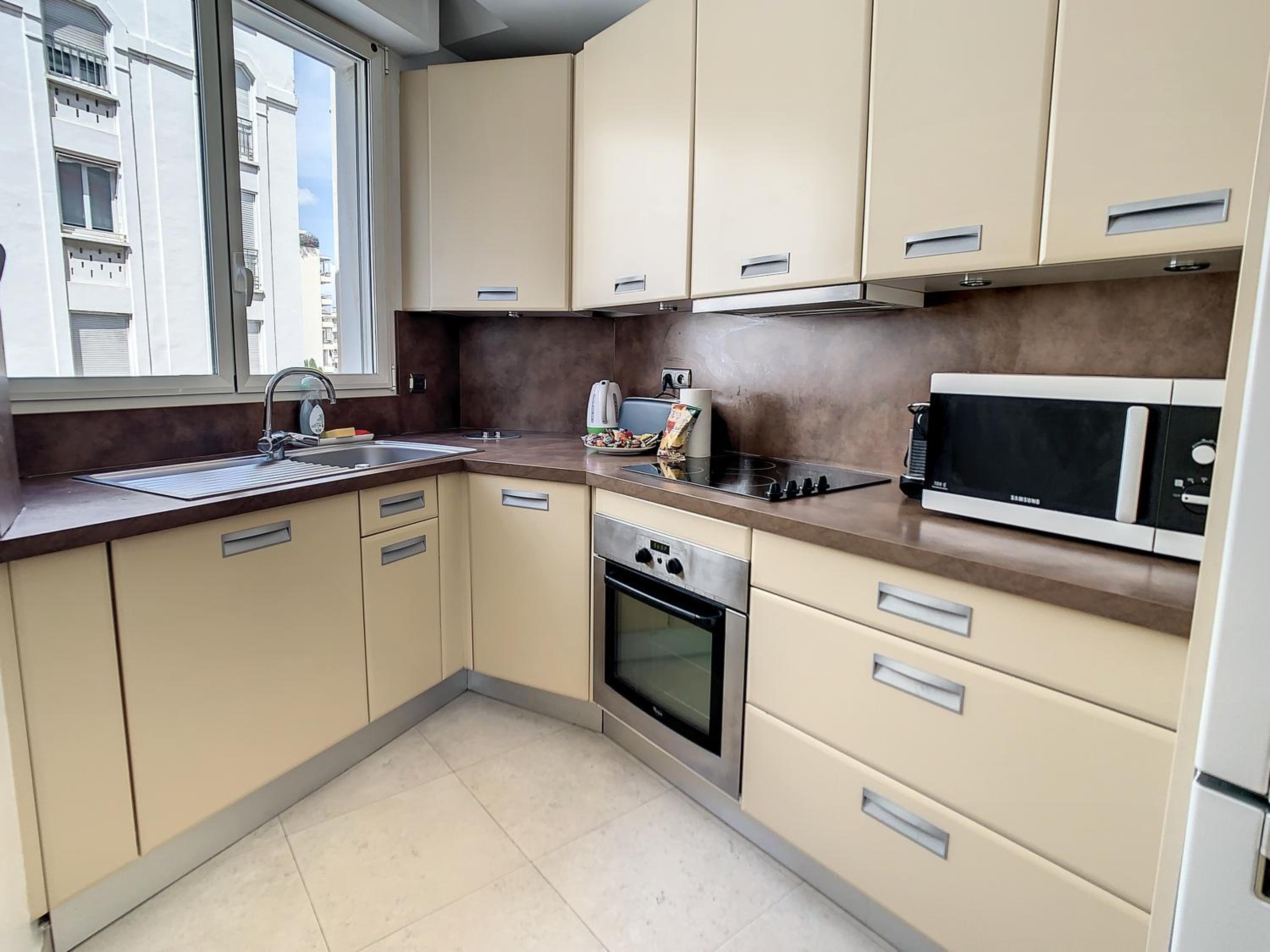 Appartements Cannes Centre : Rond Point Duboys d'Angers