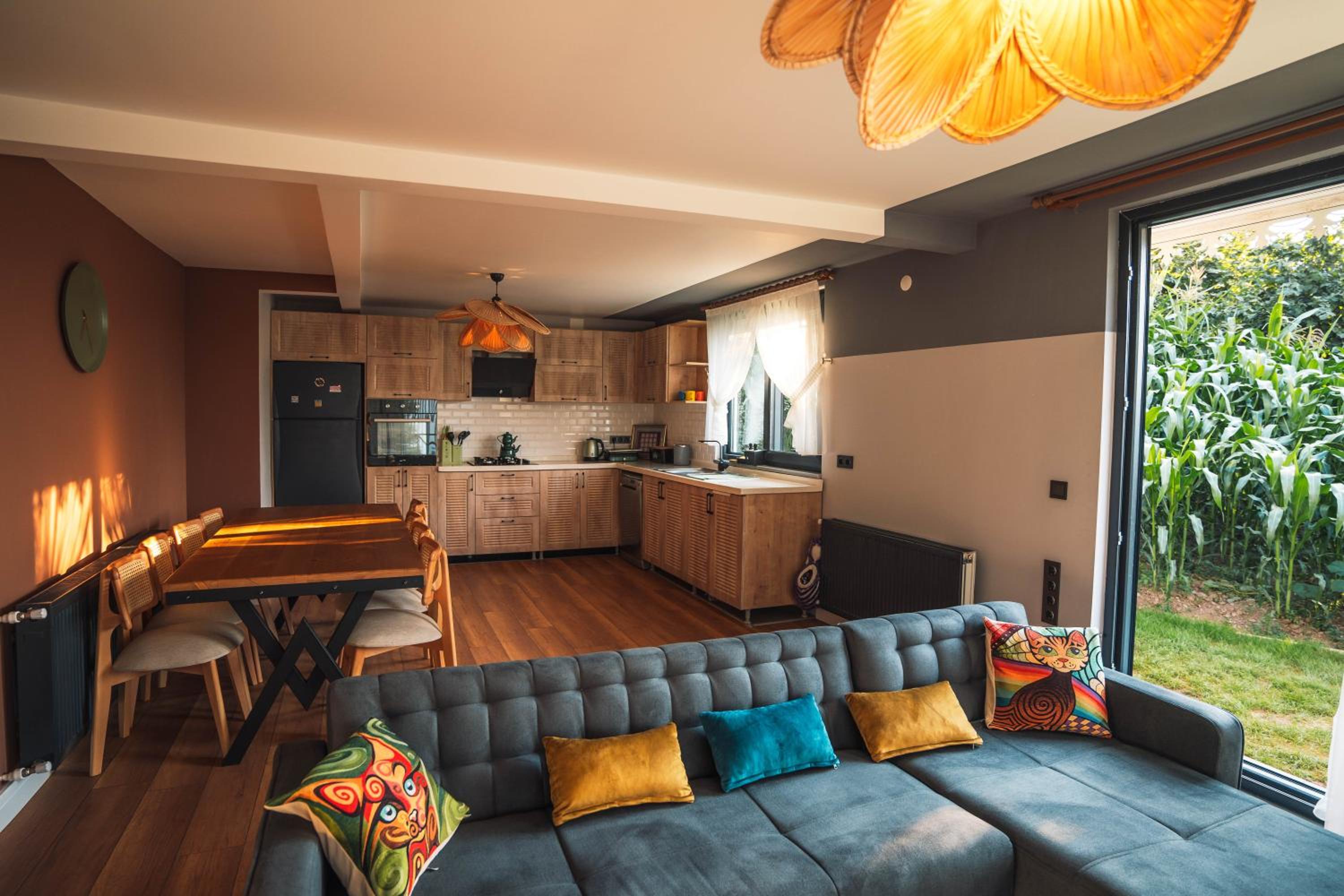 Blacksea Dream House