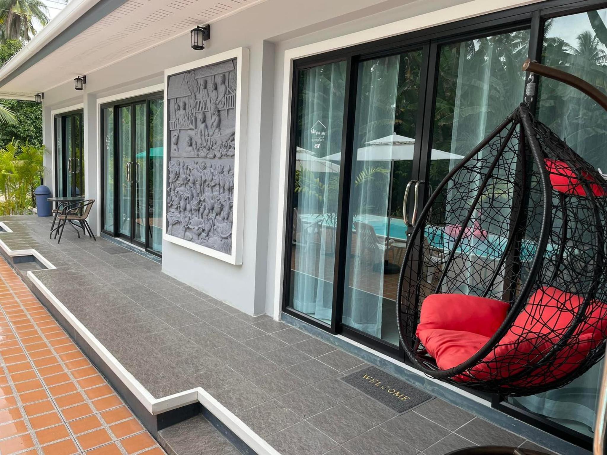 Pool Villa Nita view 3